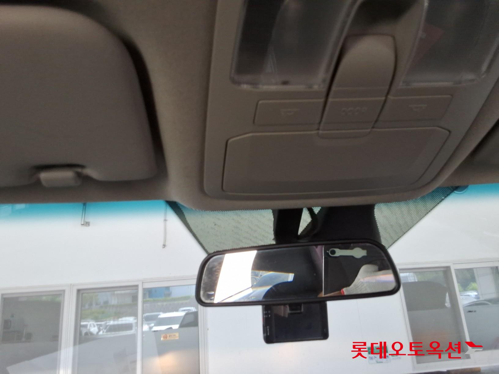 KG Mobility Tivoli - 35