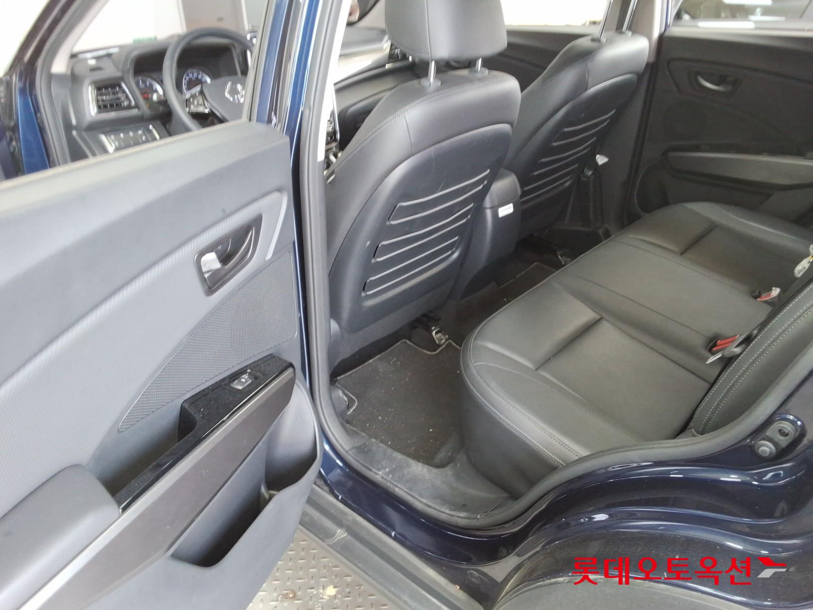 KG Mobility Tivoli - 38