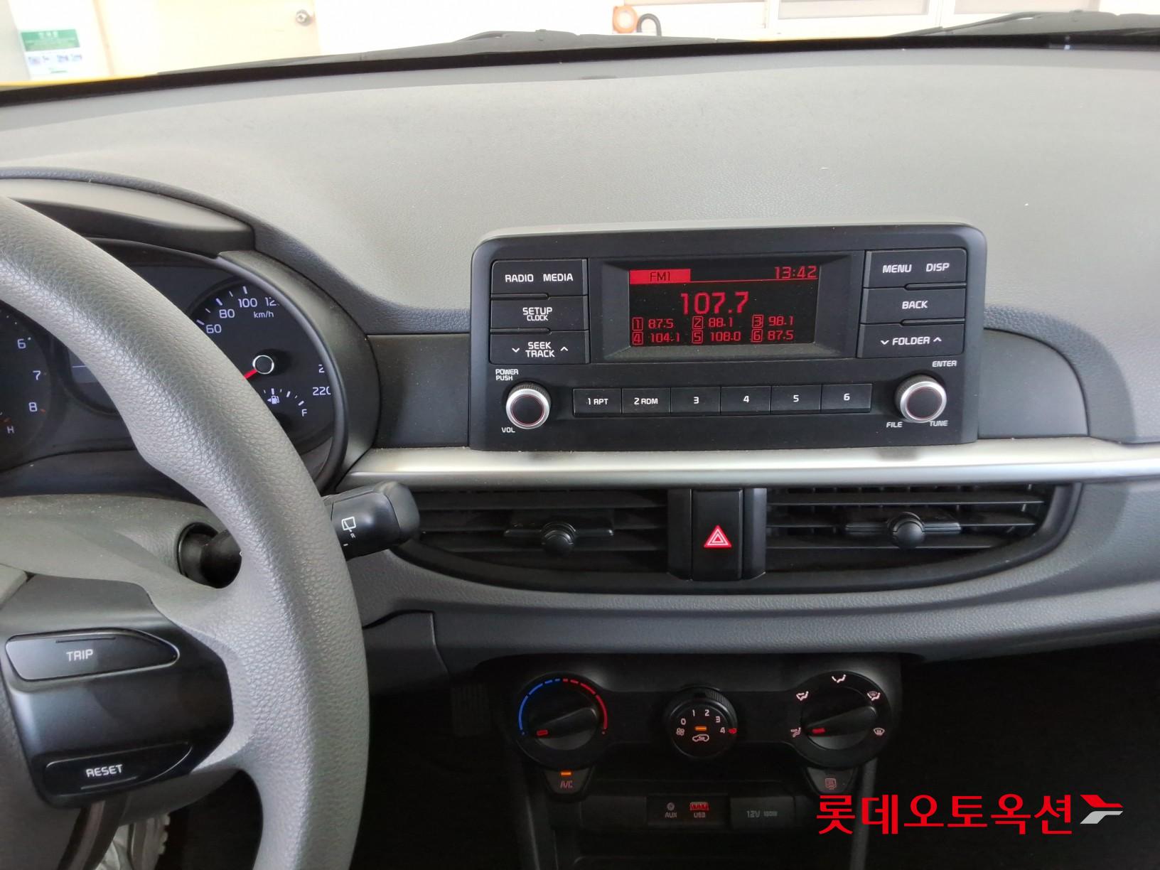 Kia Morning - 32