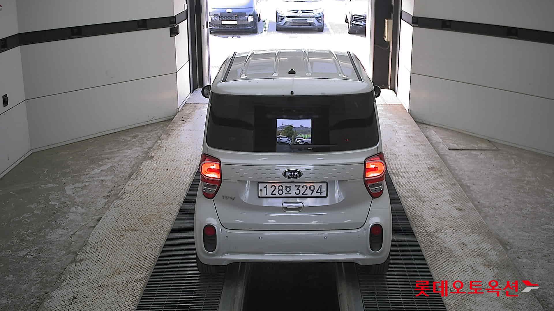 Kia Ray - 17