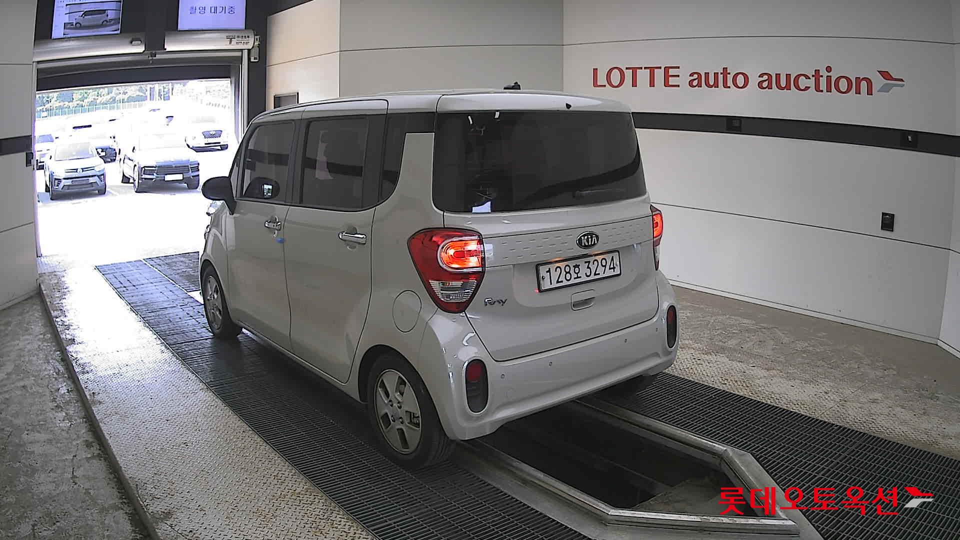 Kia Ray - 4