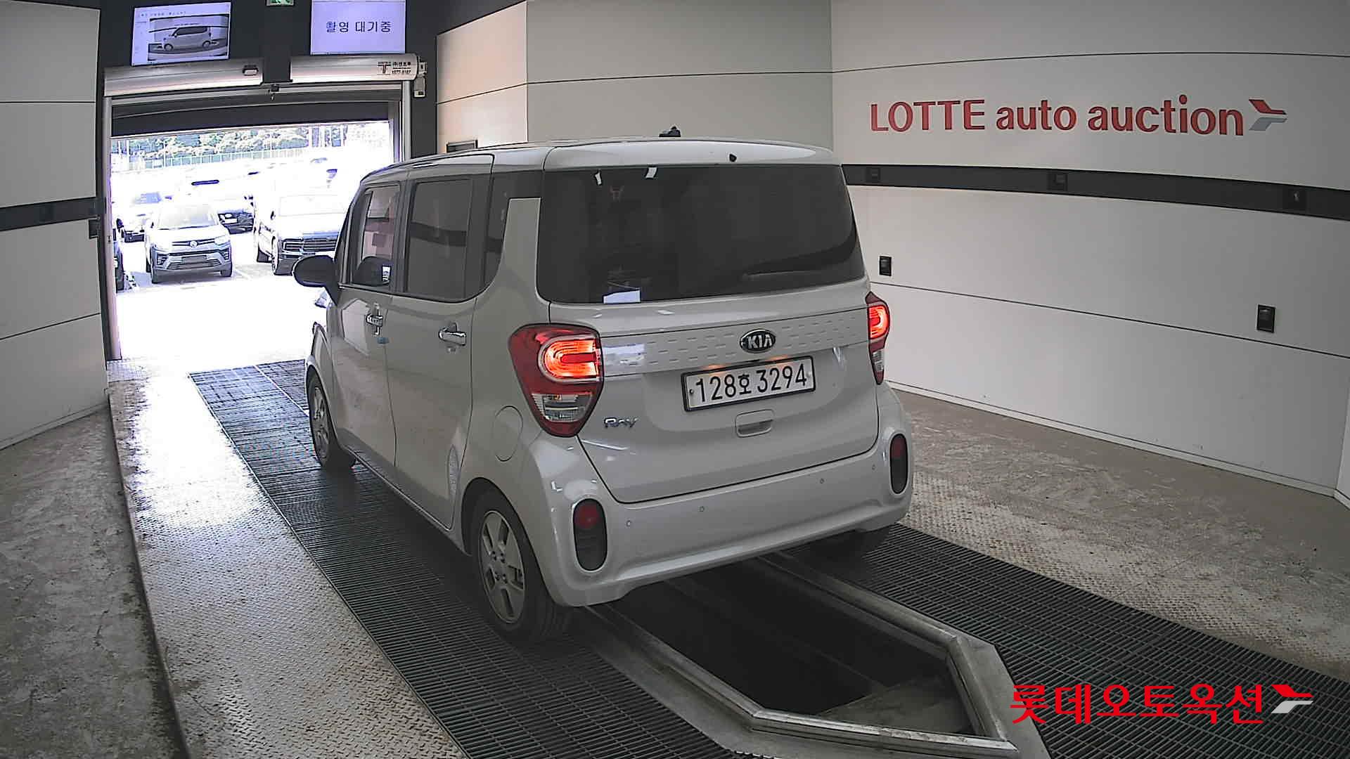 Kia Ray - 16