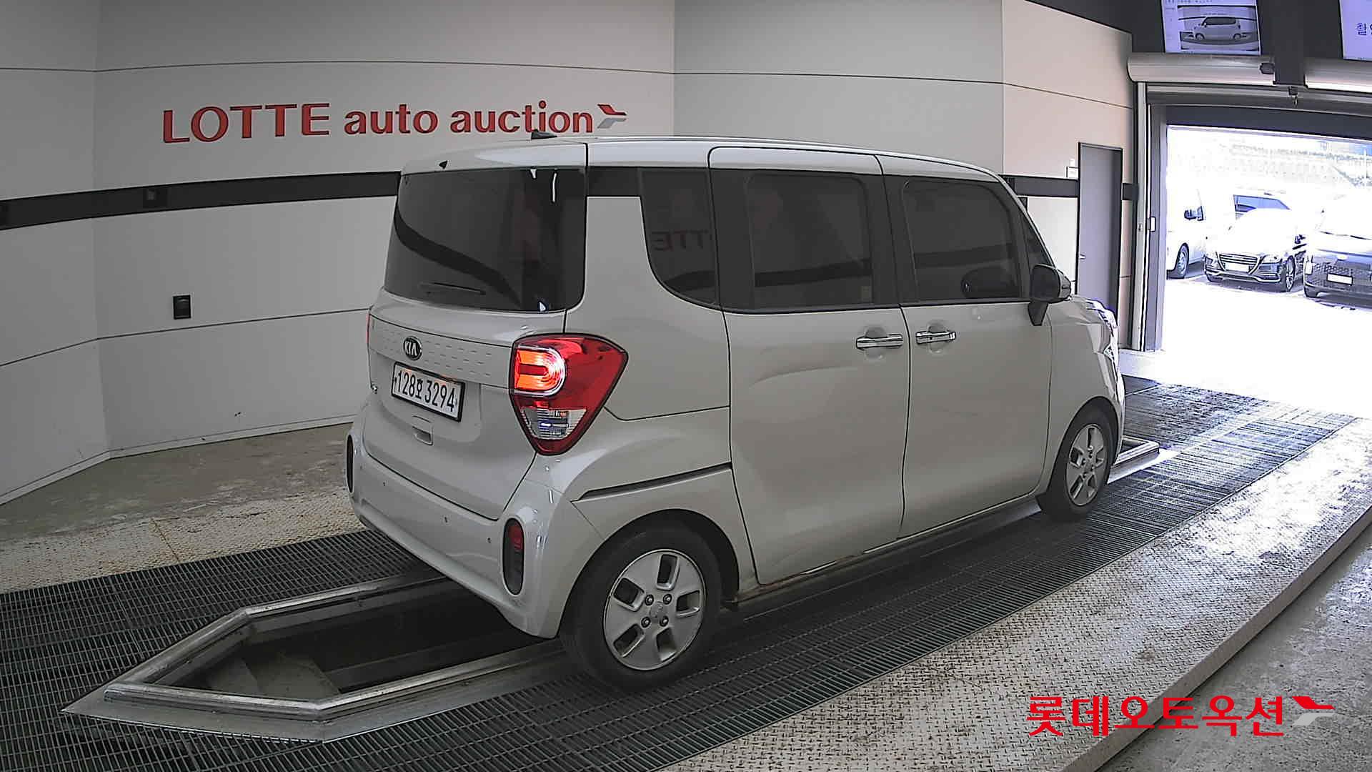 Kia Ray - 19