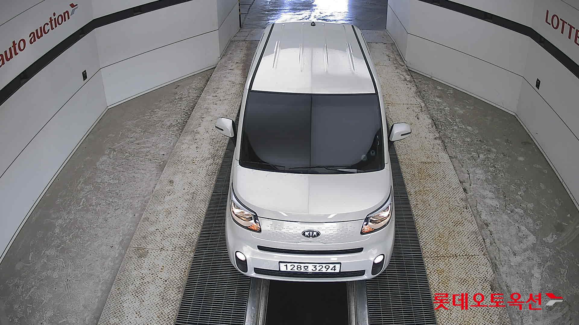 Kia Ray - 7