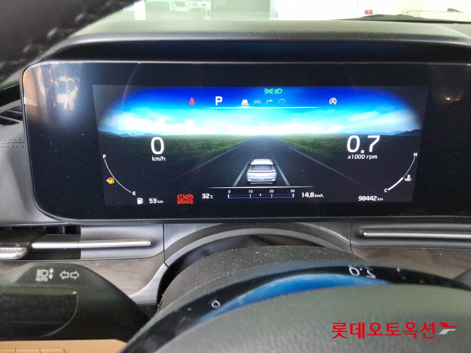 Kia Carnival - 30