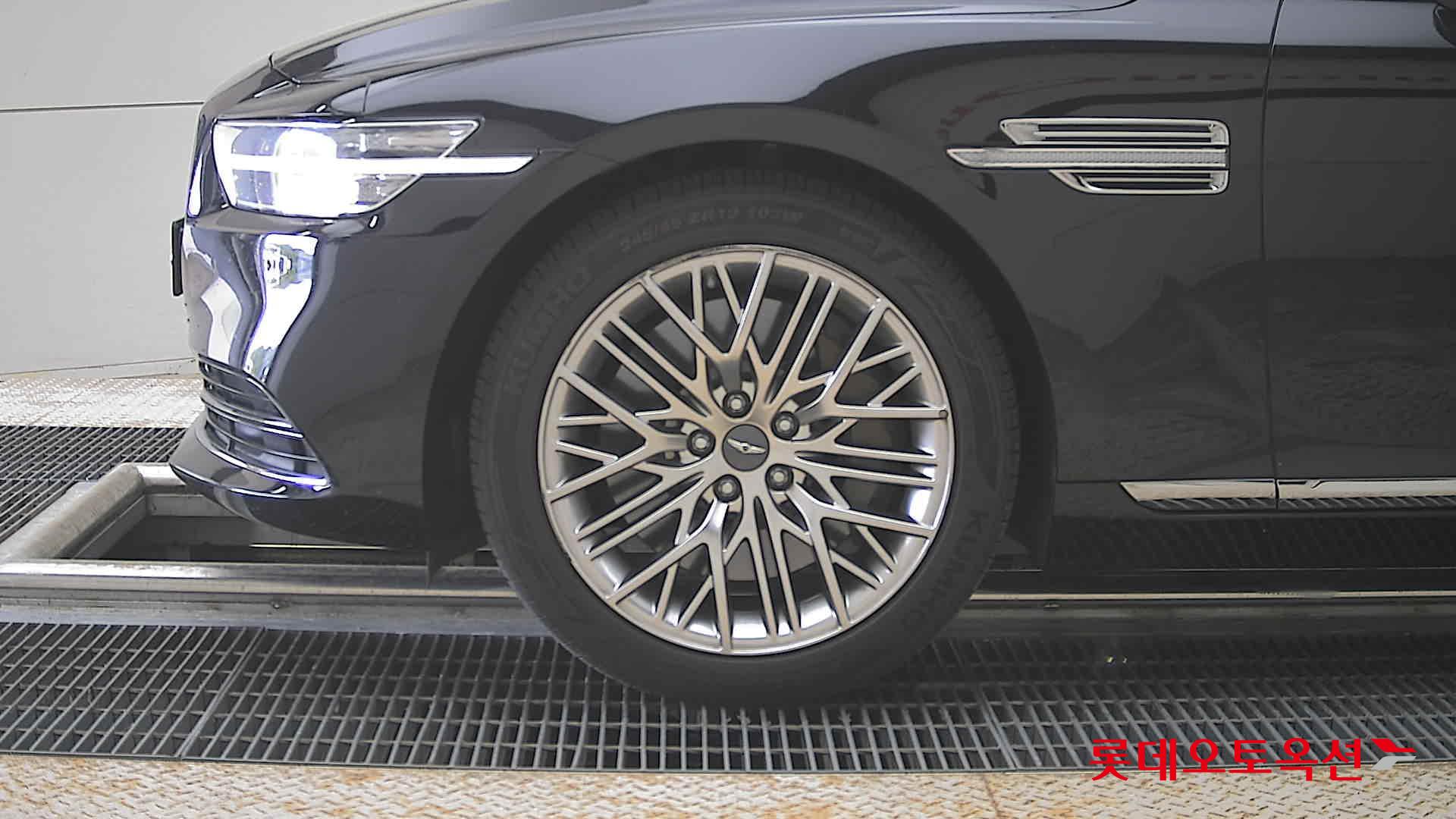 제네시스 G90 - 25