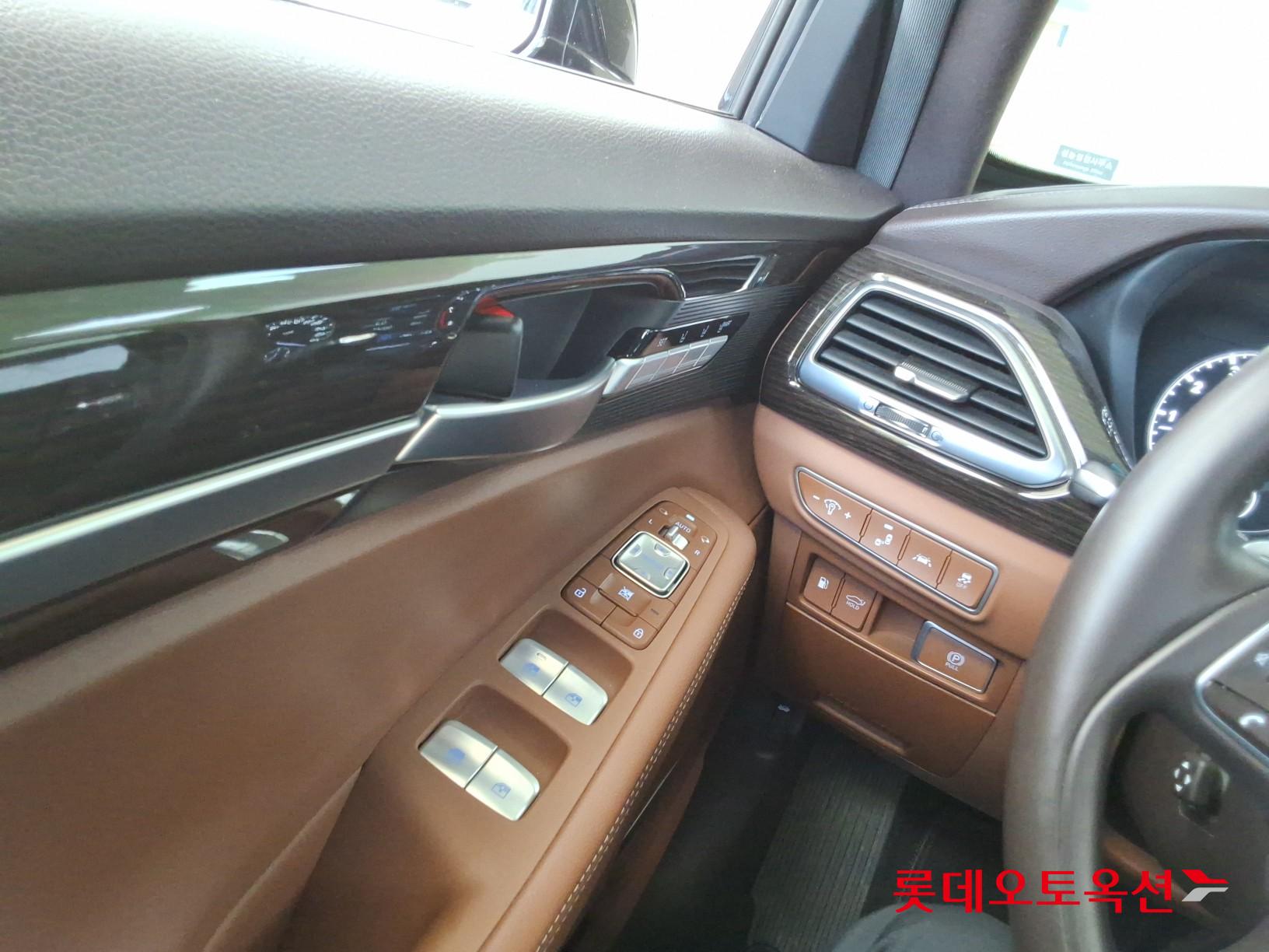 제네시스 G90 - 29
