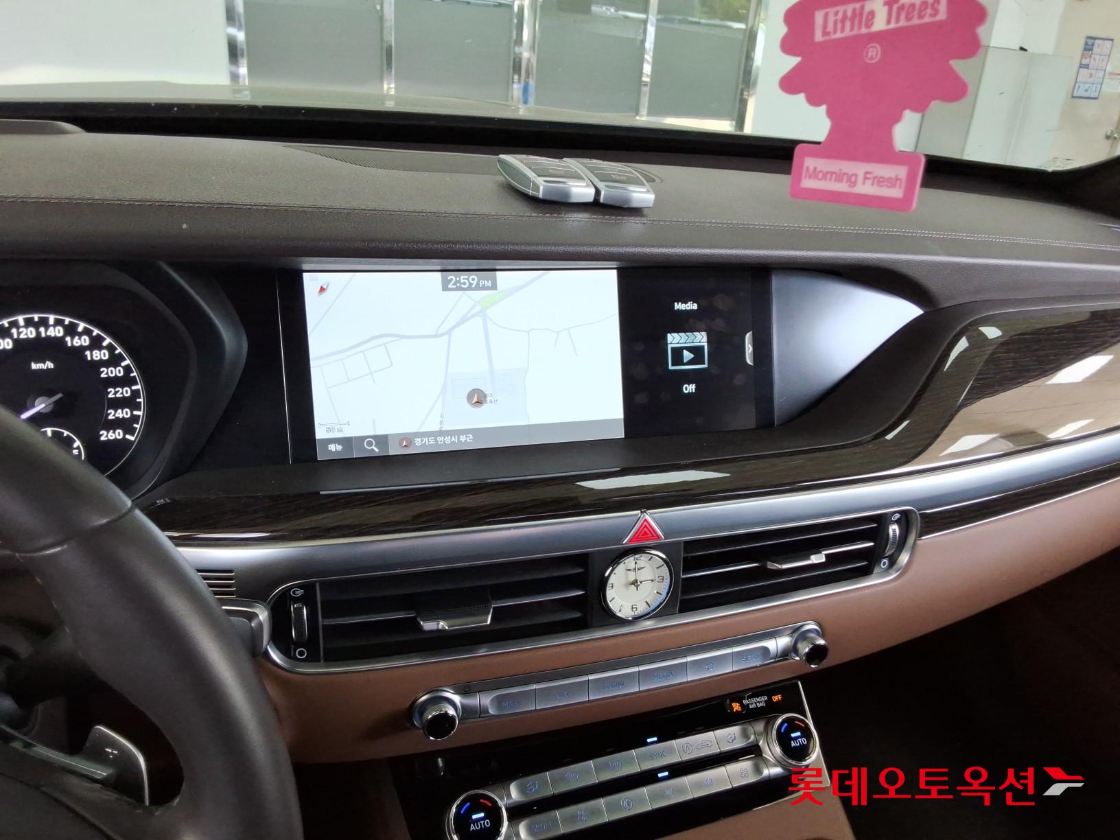 제네시스 G90 - 32