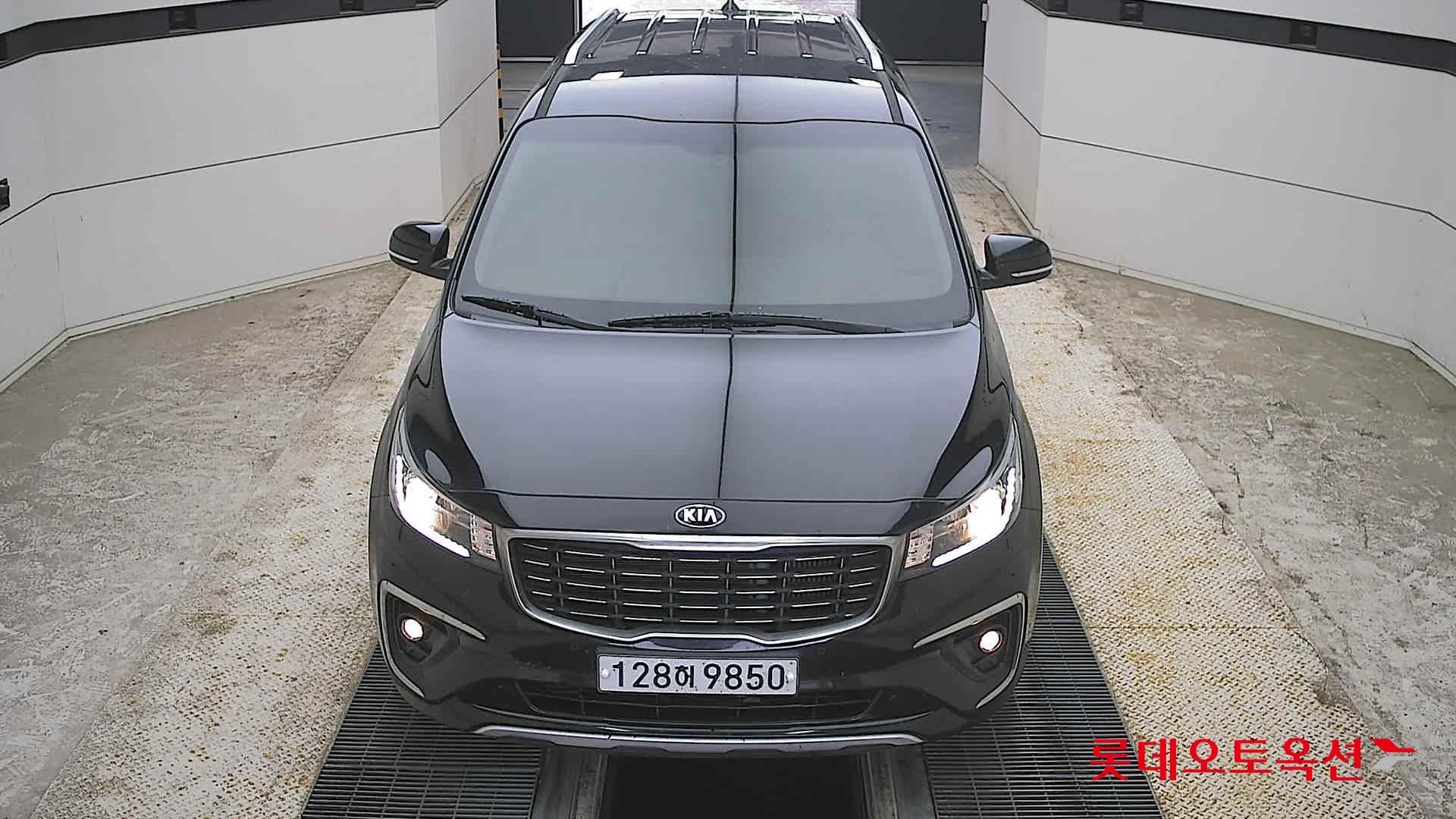 Kia New Carnival