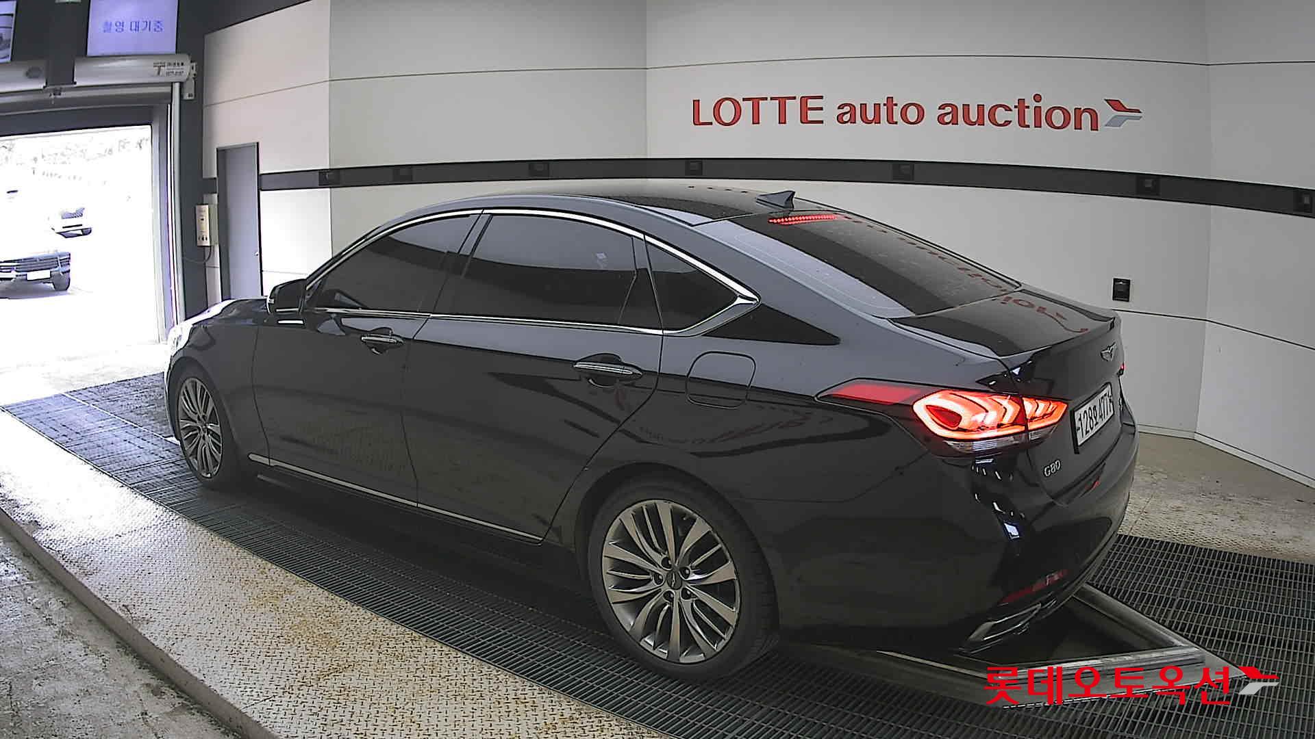Genesis G80 - 15