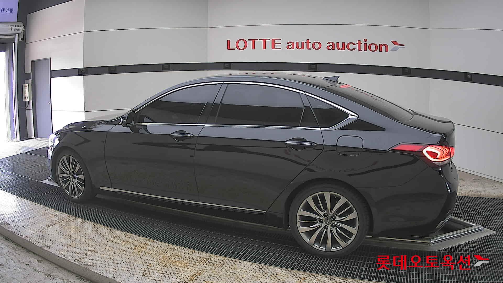 Genesis G80 - 14