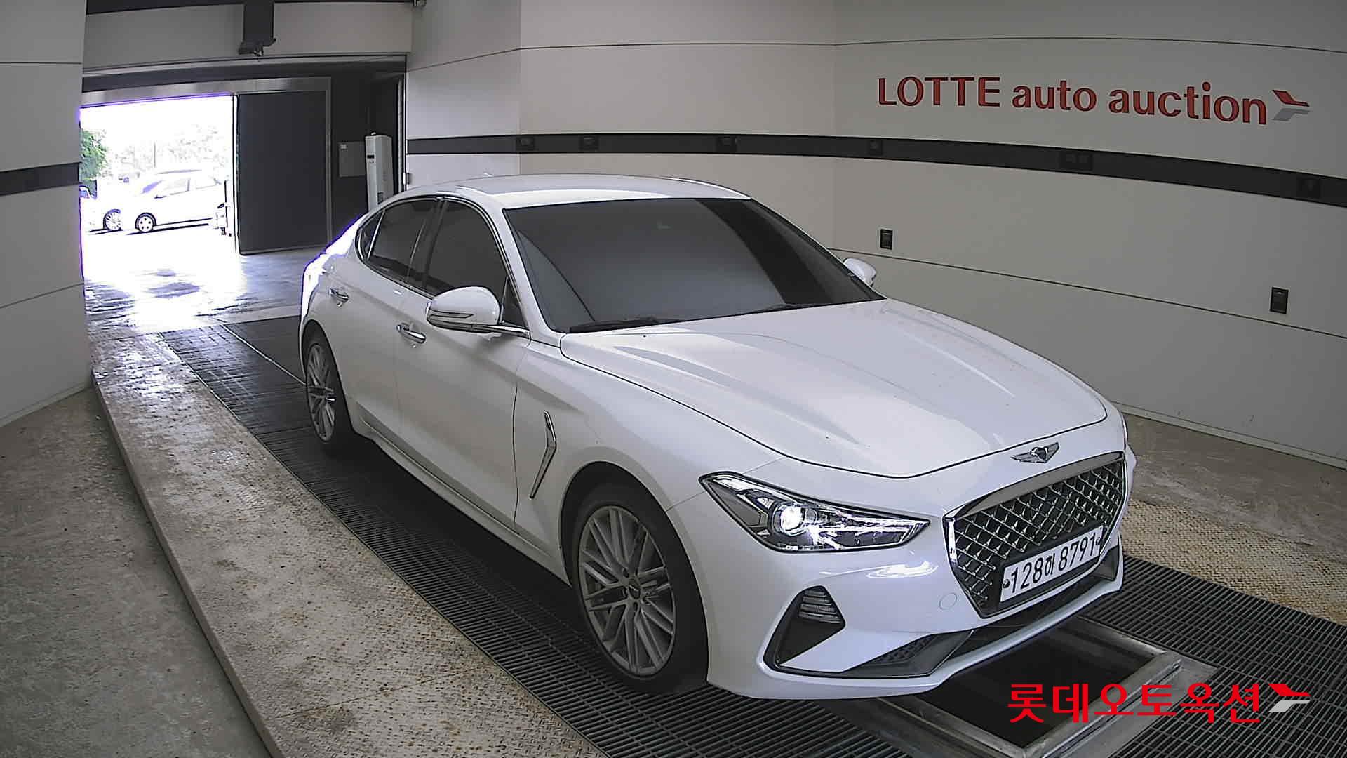 Genesis G70 - 6
