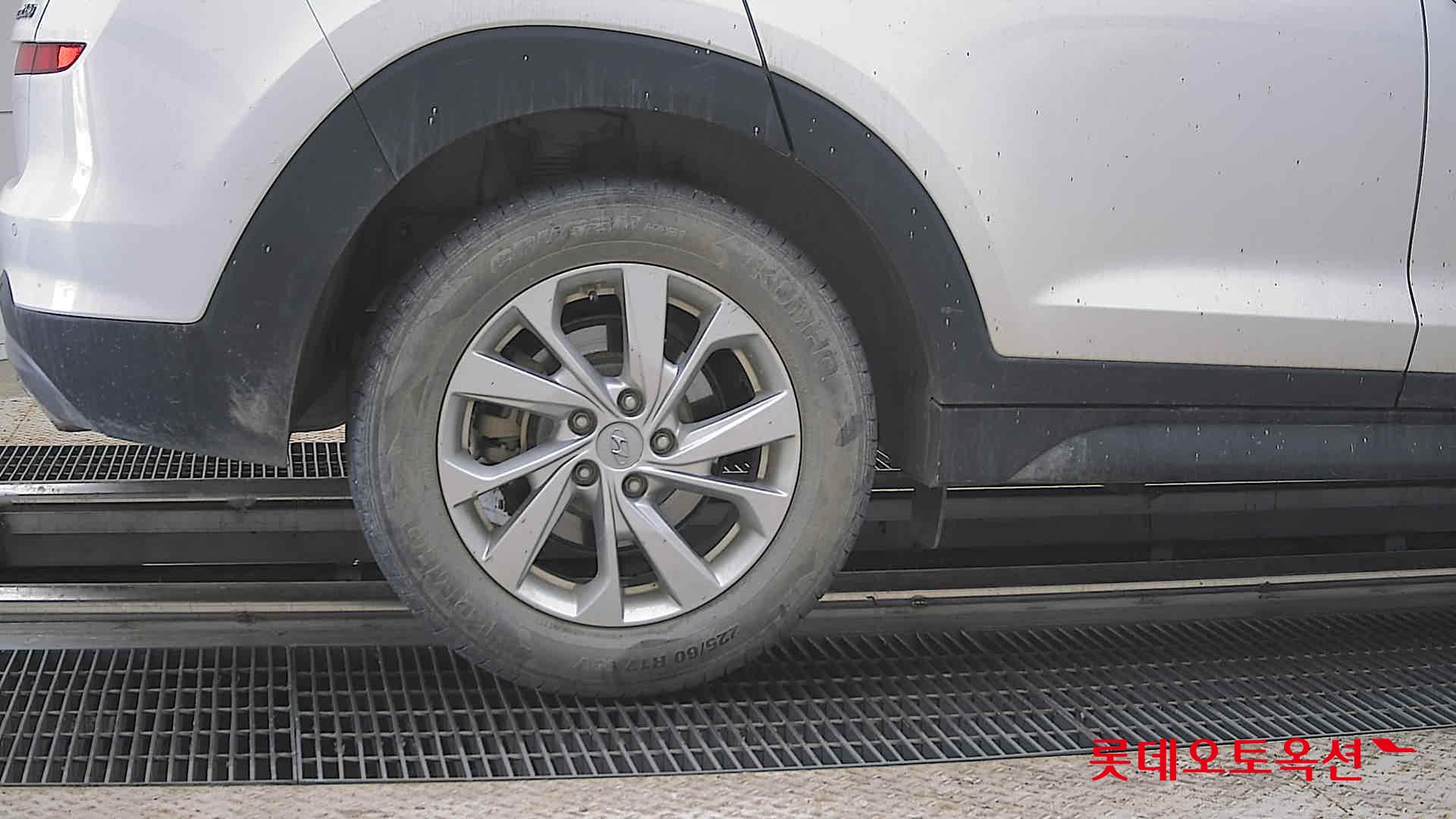 Hyundai Tucson - 28