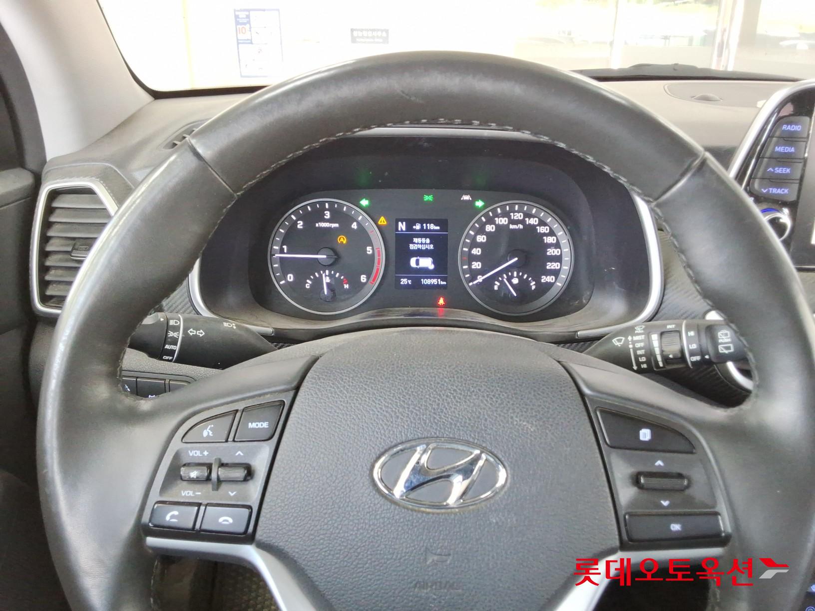 Hyundai Tucson - 30