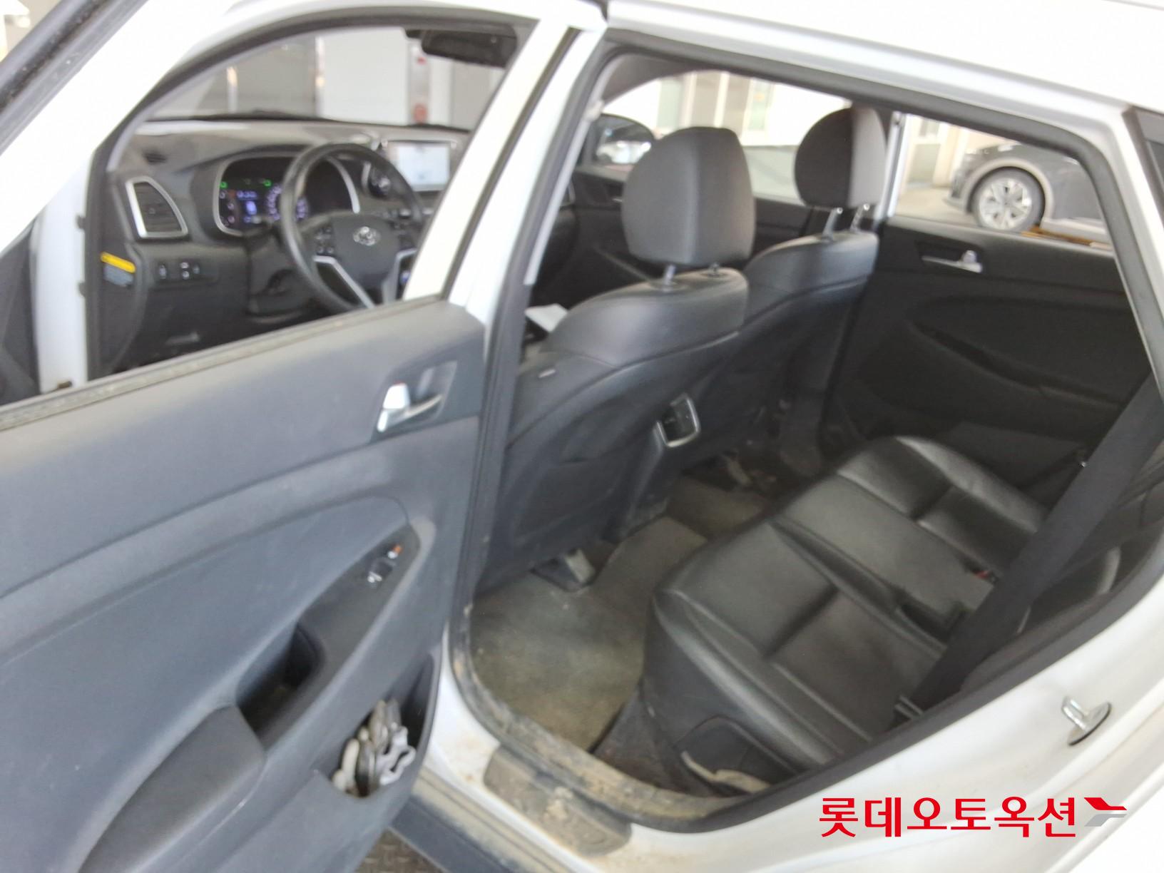 Hyundai Tucson - 37