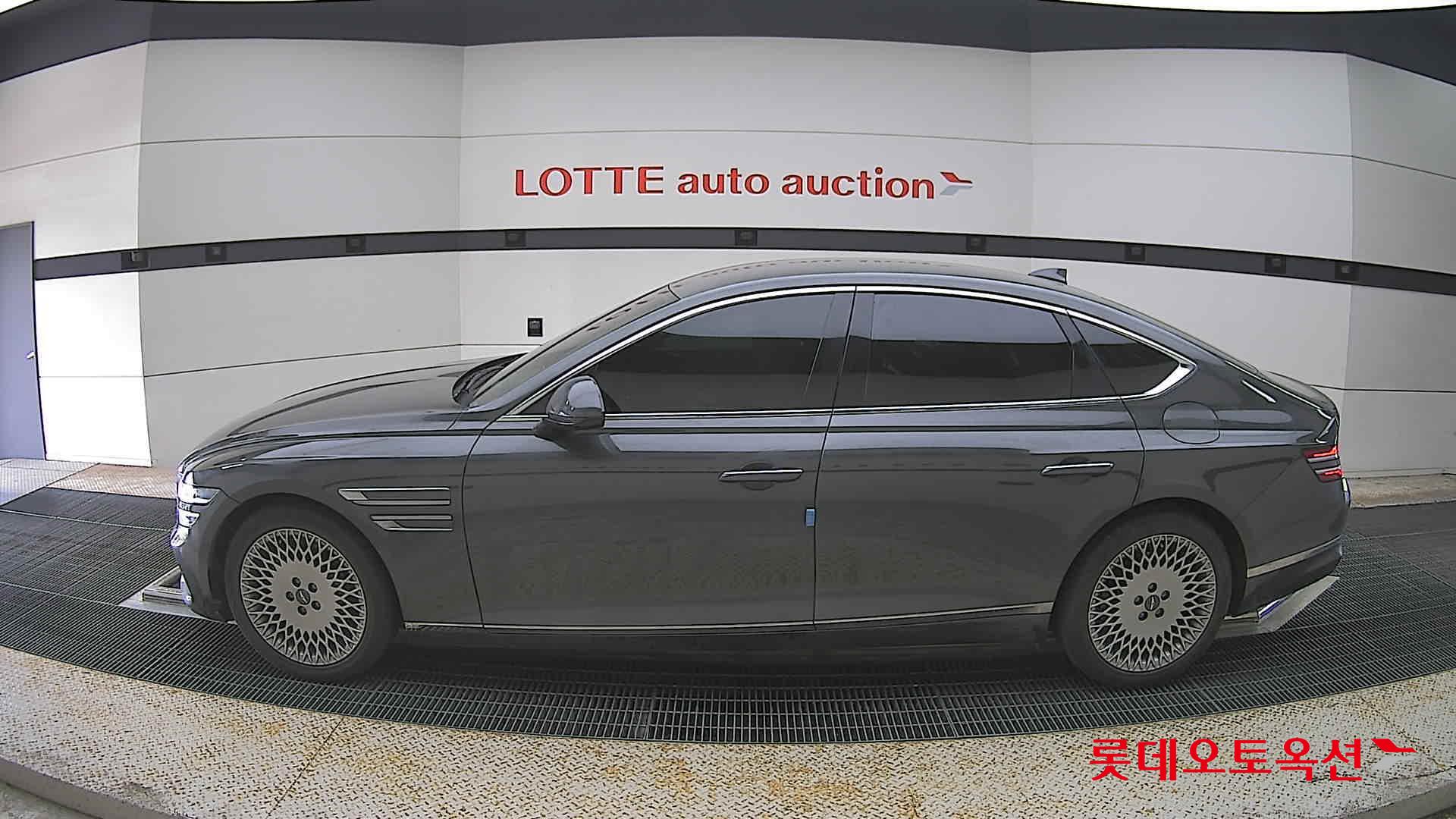 Genesis G80 - 13