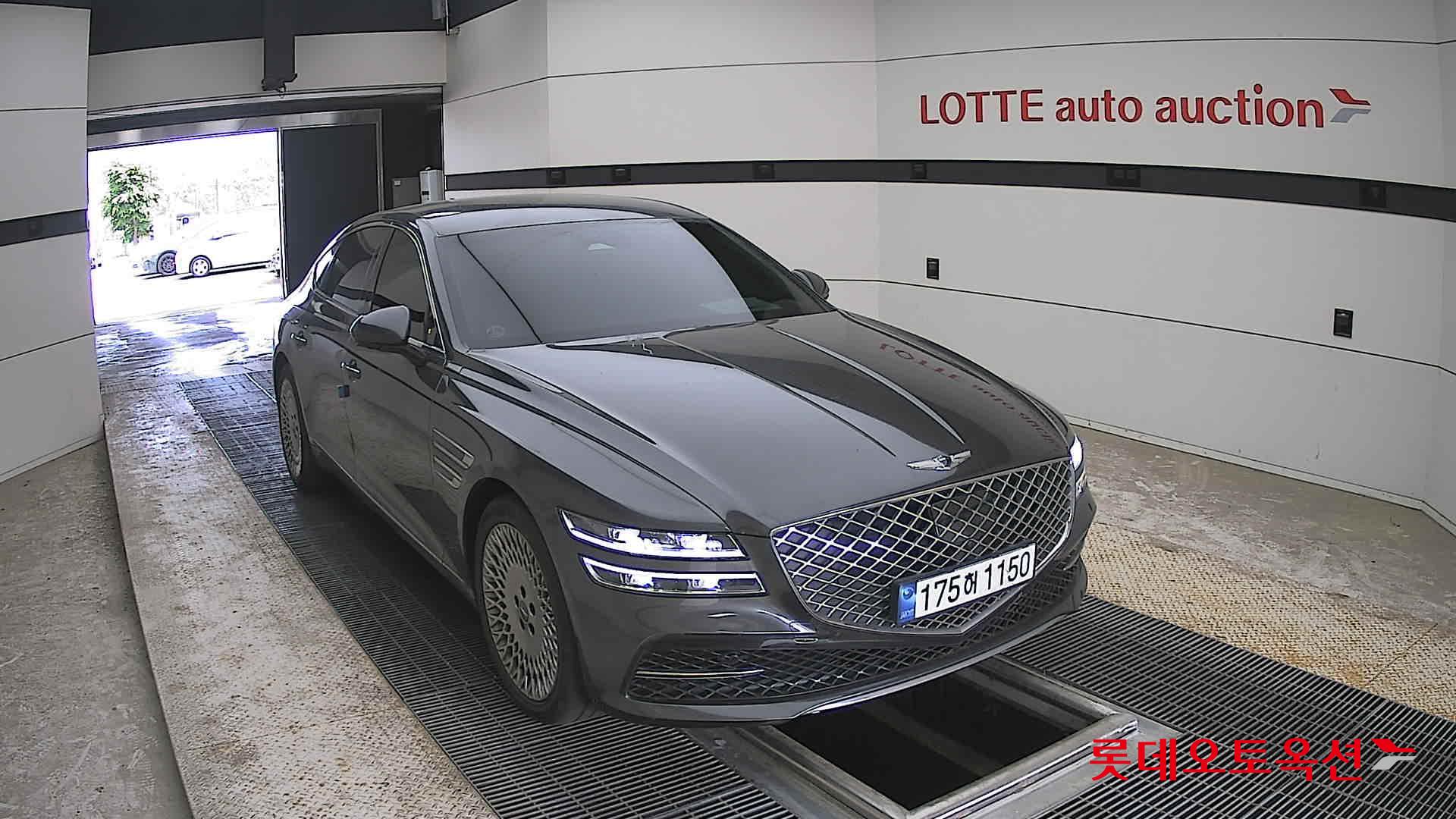 Genesis G80 - 24