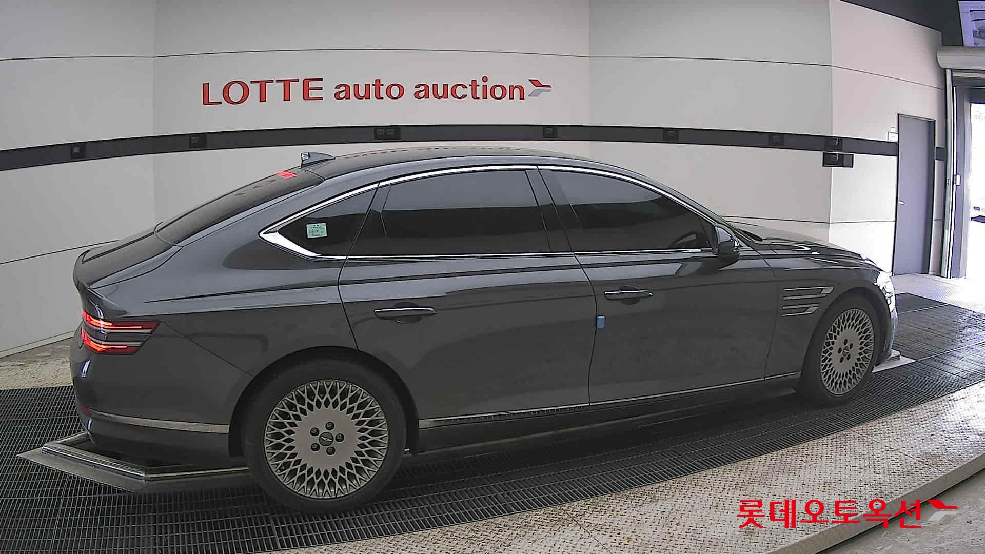 Genesis G80 - 20