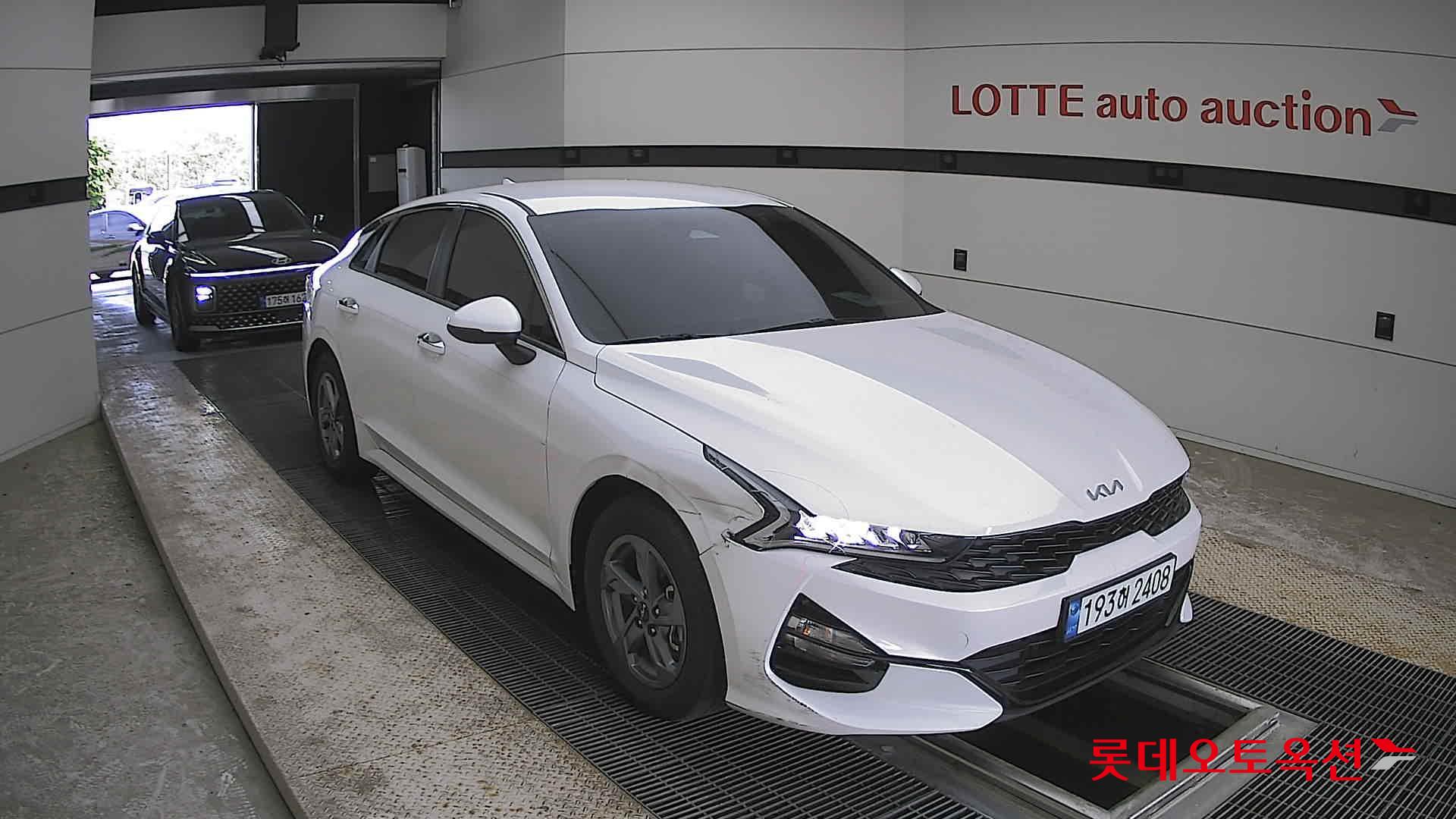 Kia K5 - 6