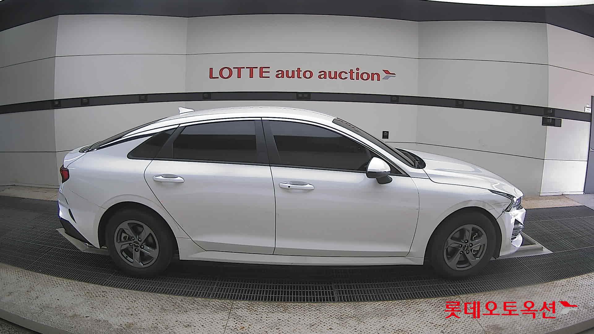 Kia K5 - 21