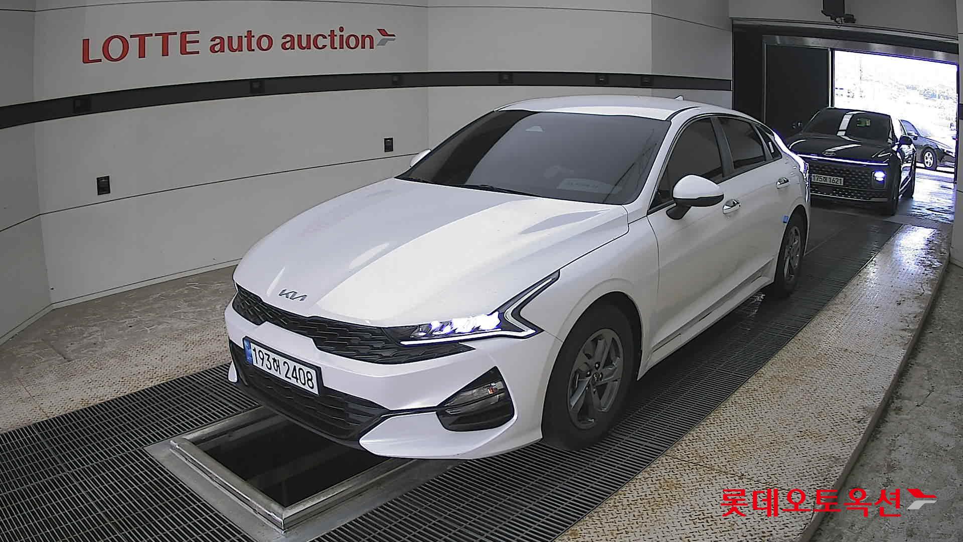 Kia K5 - 3
