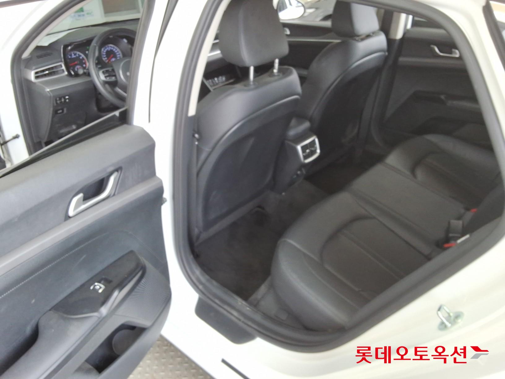 Kia K5 - 38