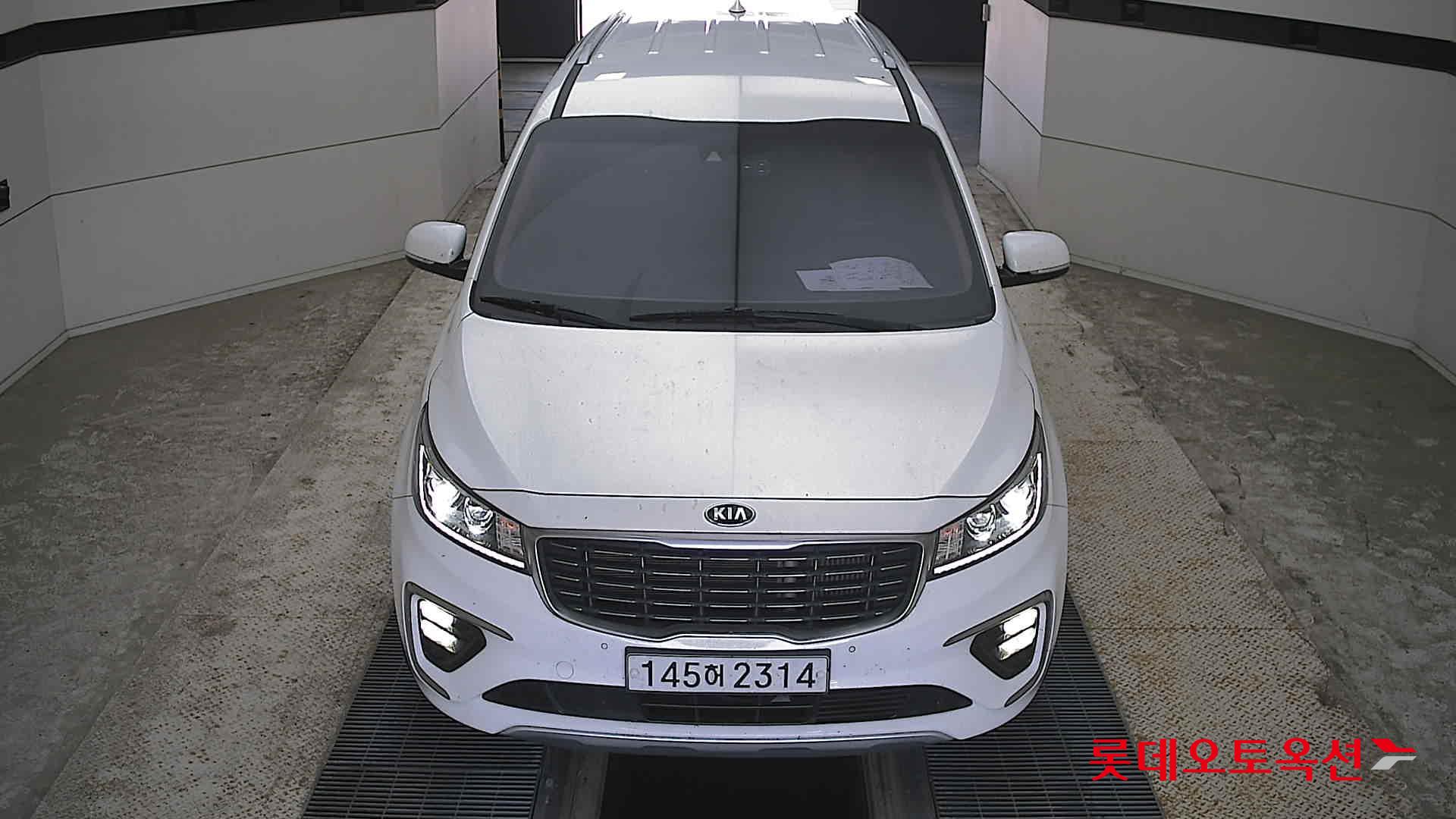 Kia New Carnival