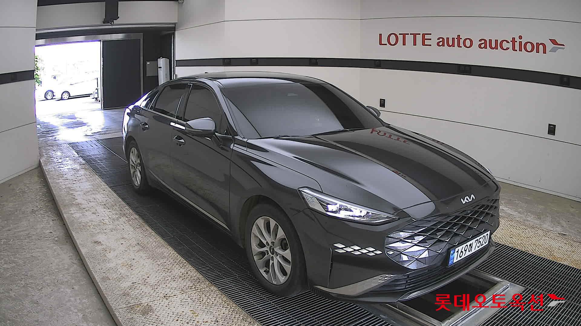 Kia K8 - 6
