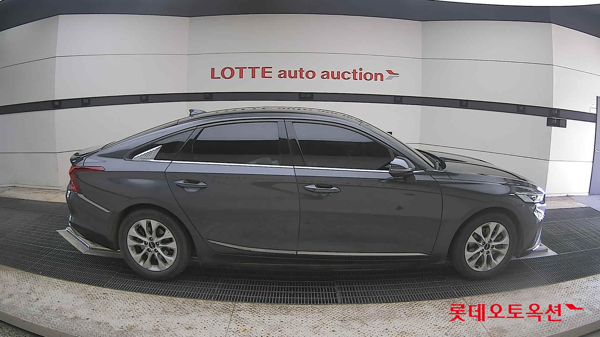 Kia K8 - 21