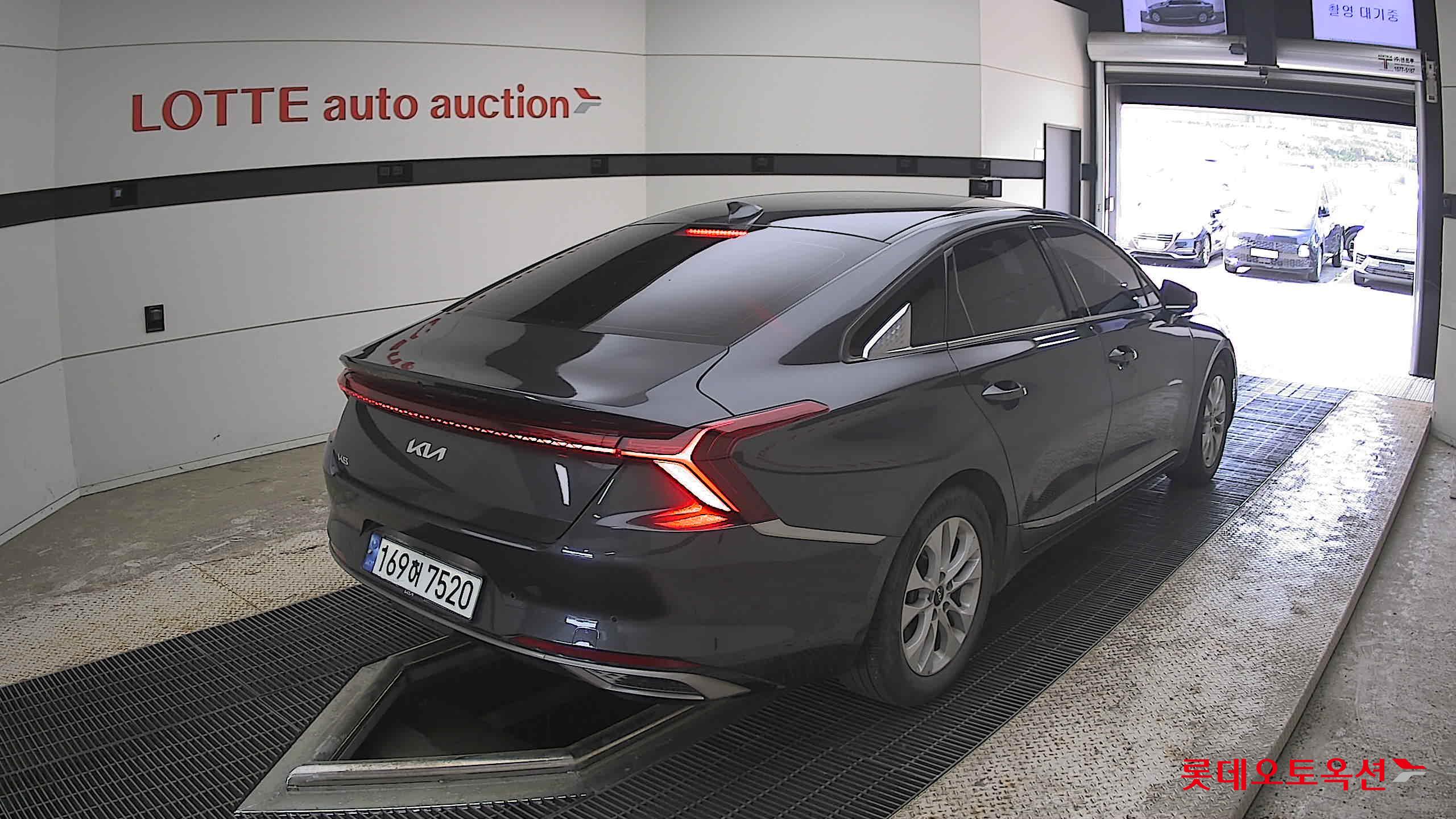 Kia K8 - 5