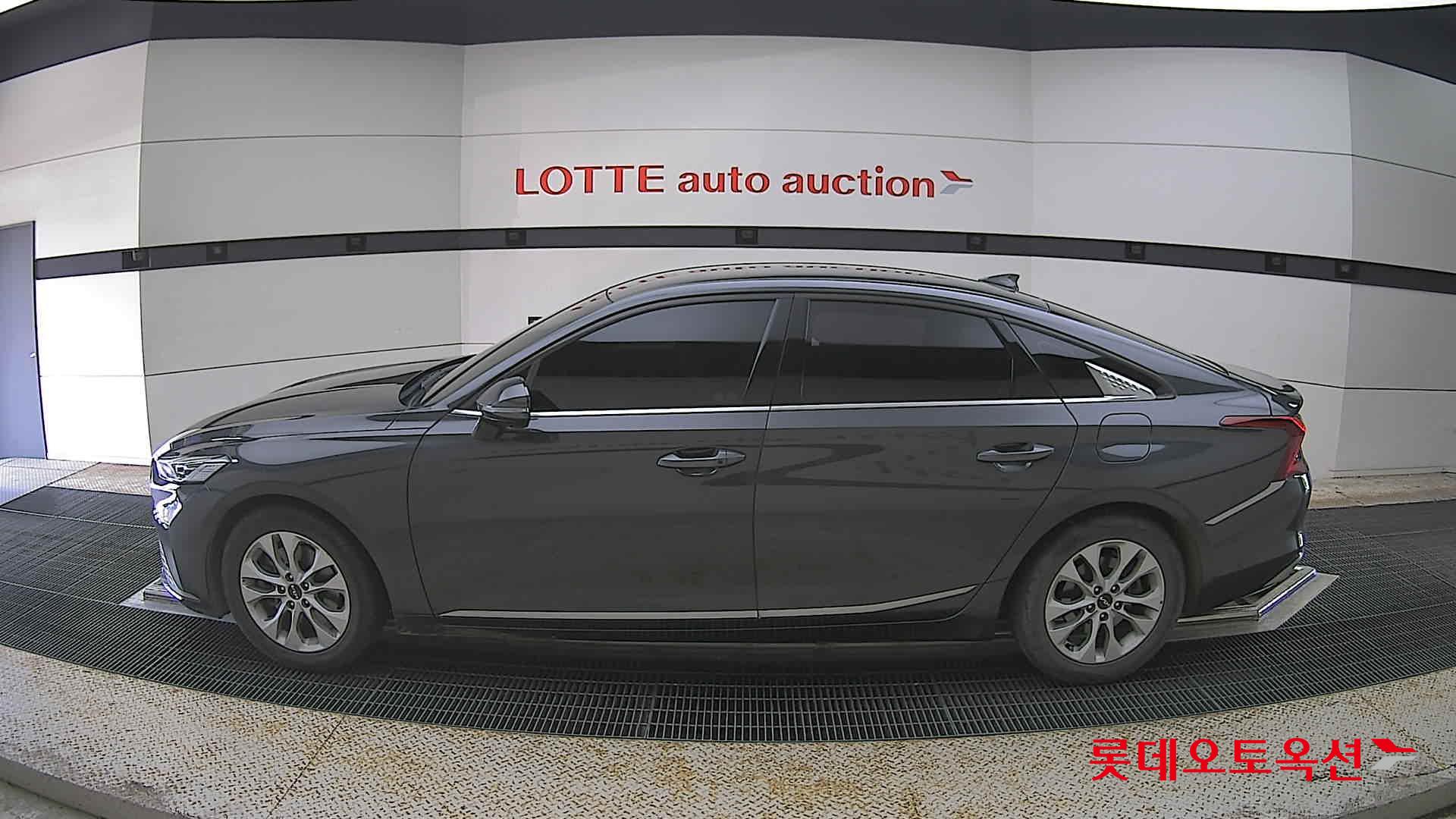 Kia K8 - 13