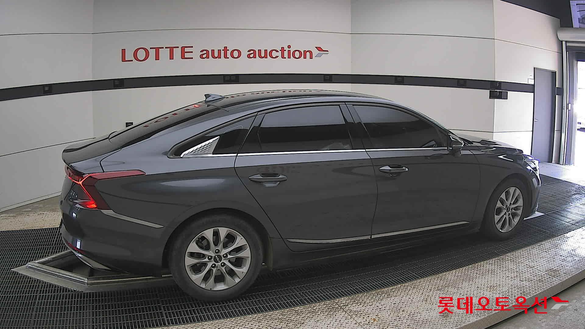 Kia K8 - 20