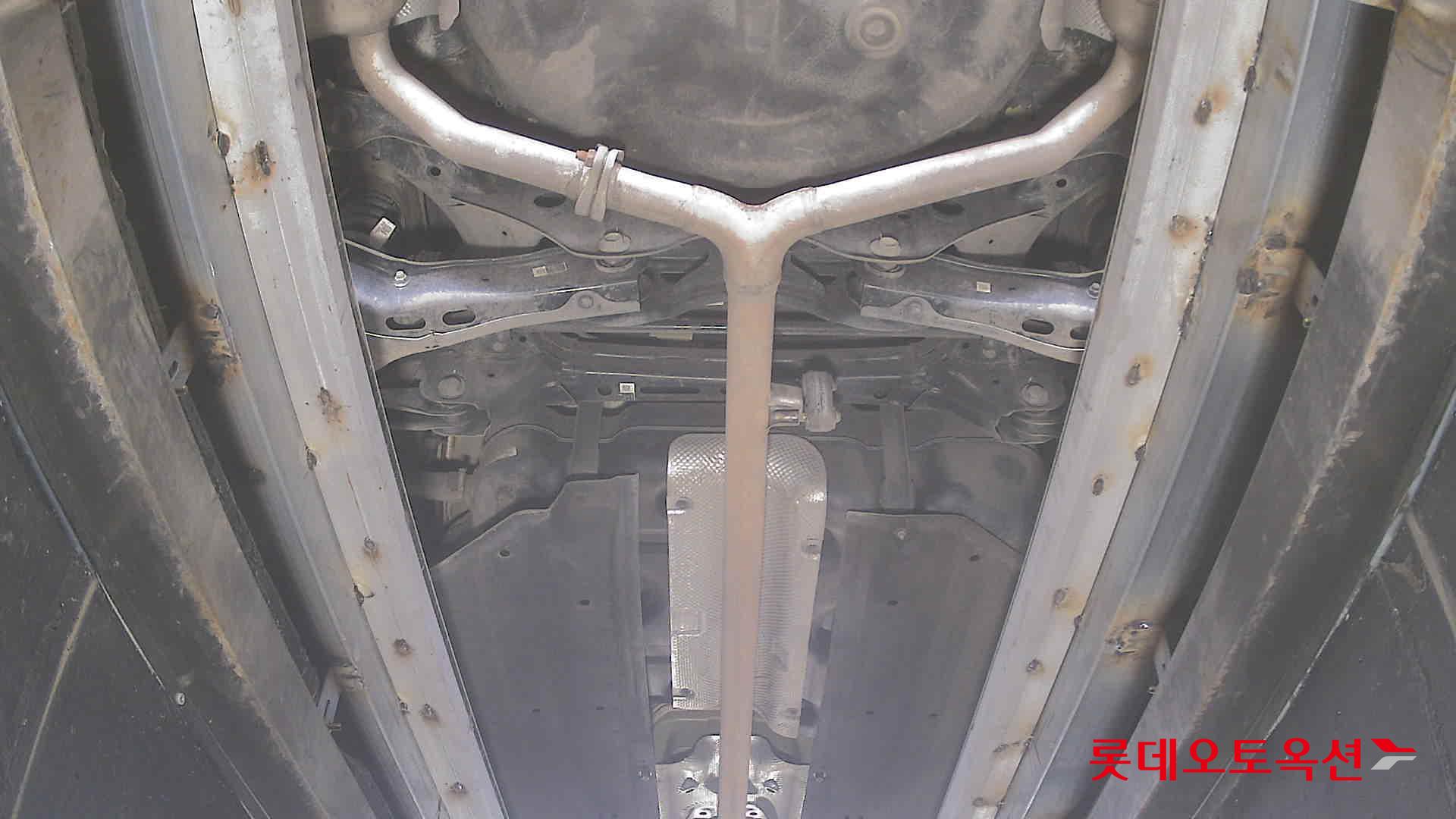 Kia K8 - 2