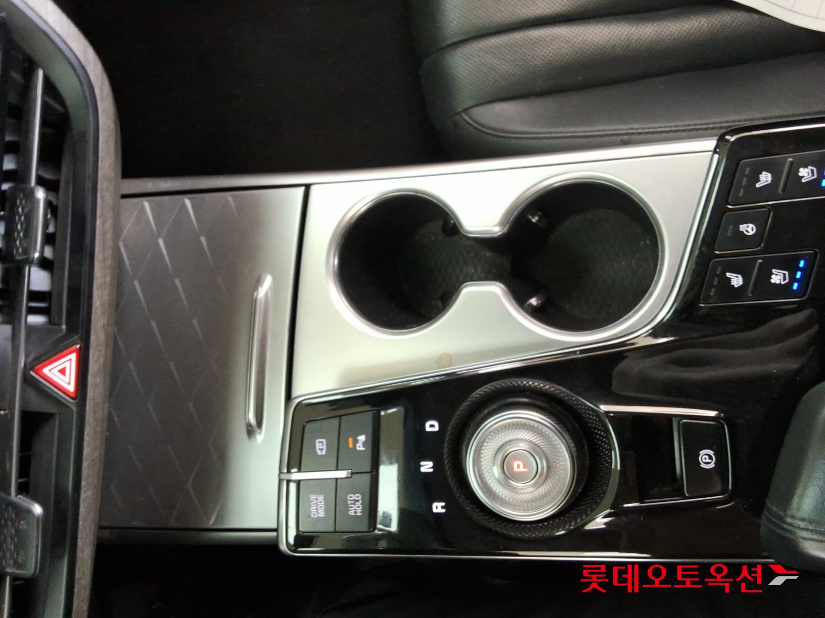 Kia K8 - 32