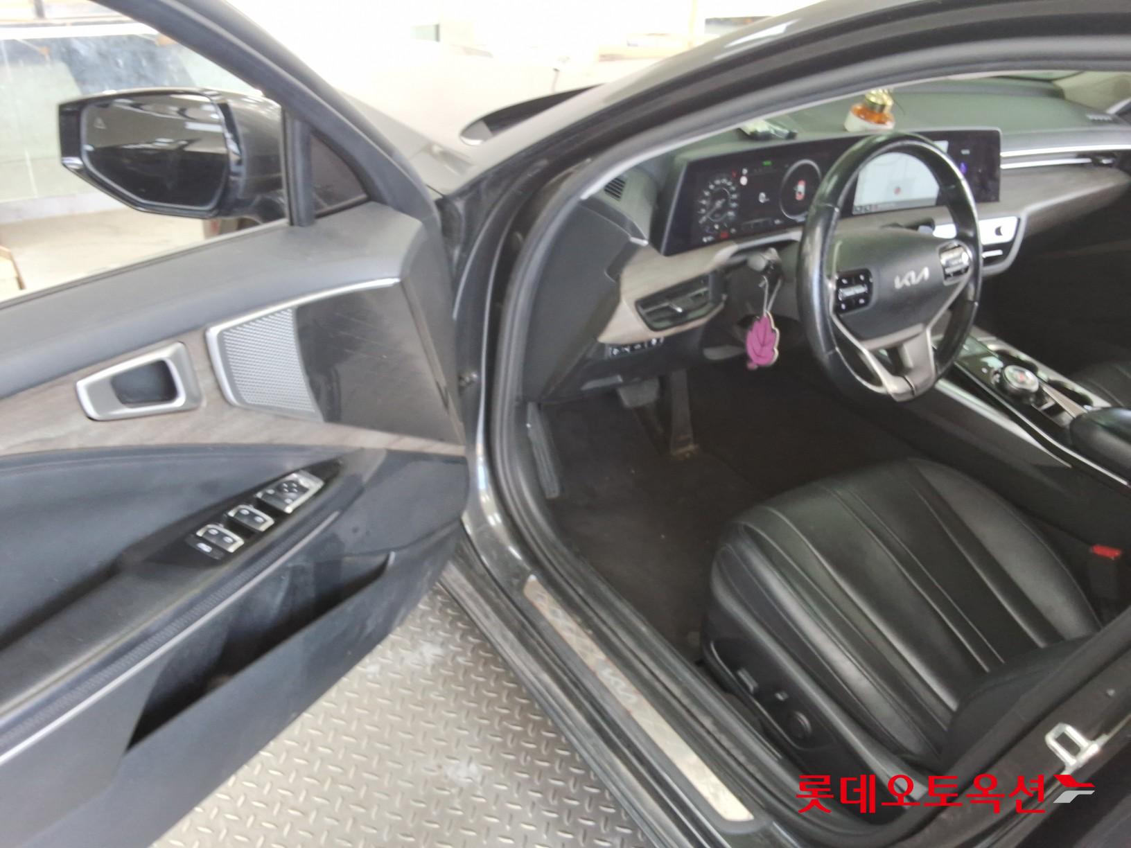 Kia K8 - 36