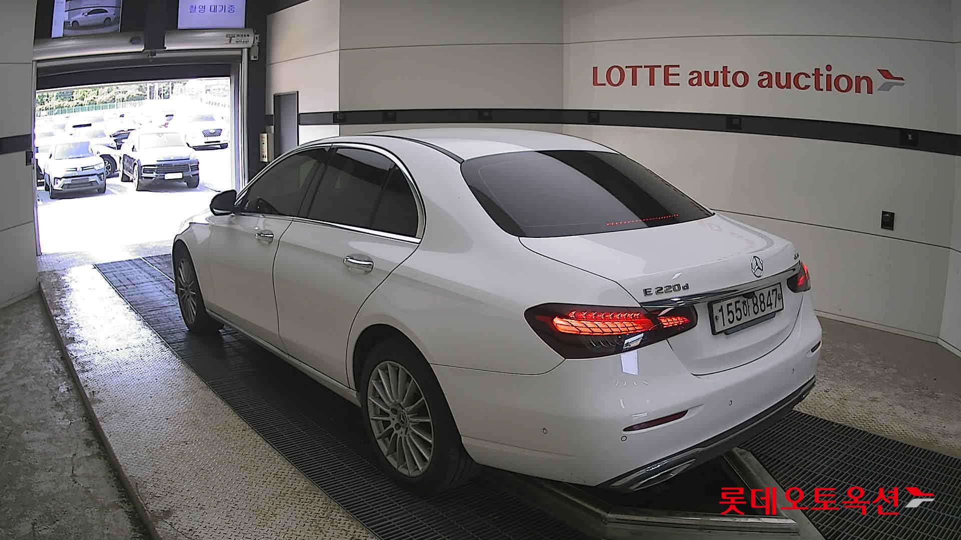 2021 - mercedes-benz e220