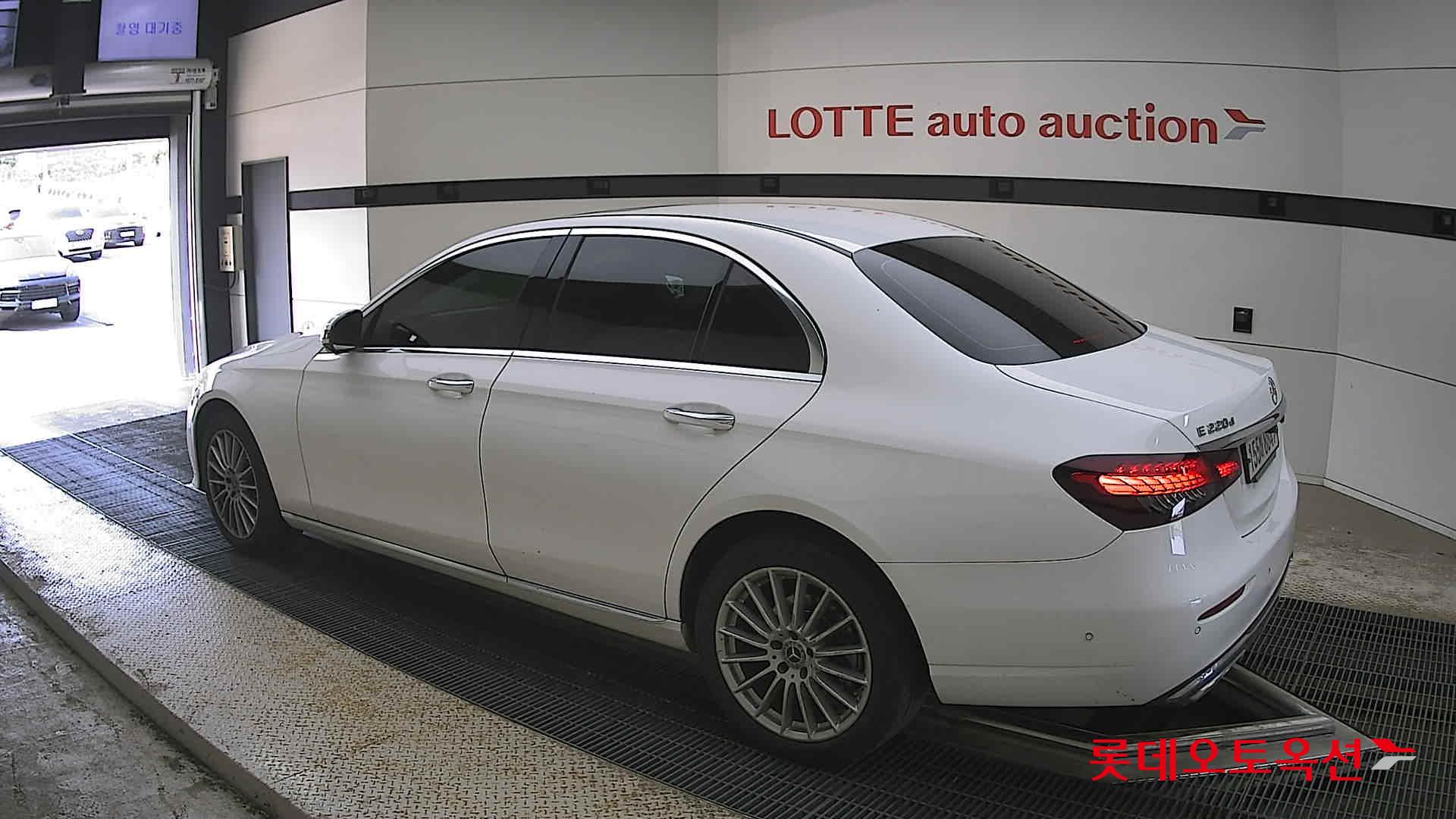 2021 - mercedes-benz e220