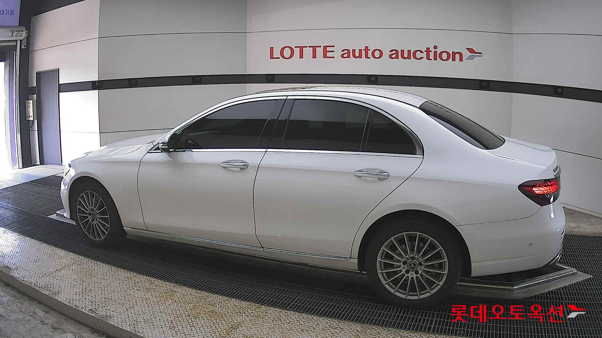 2021 - mercedes-benz e220