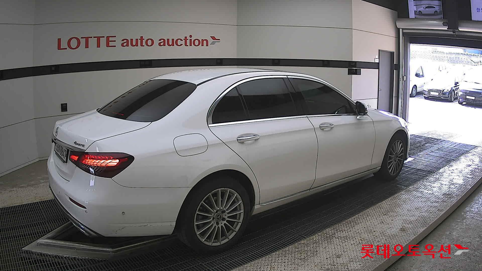 2021 - mercedes-benz e220