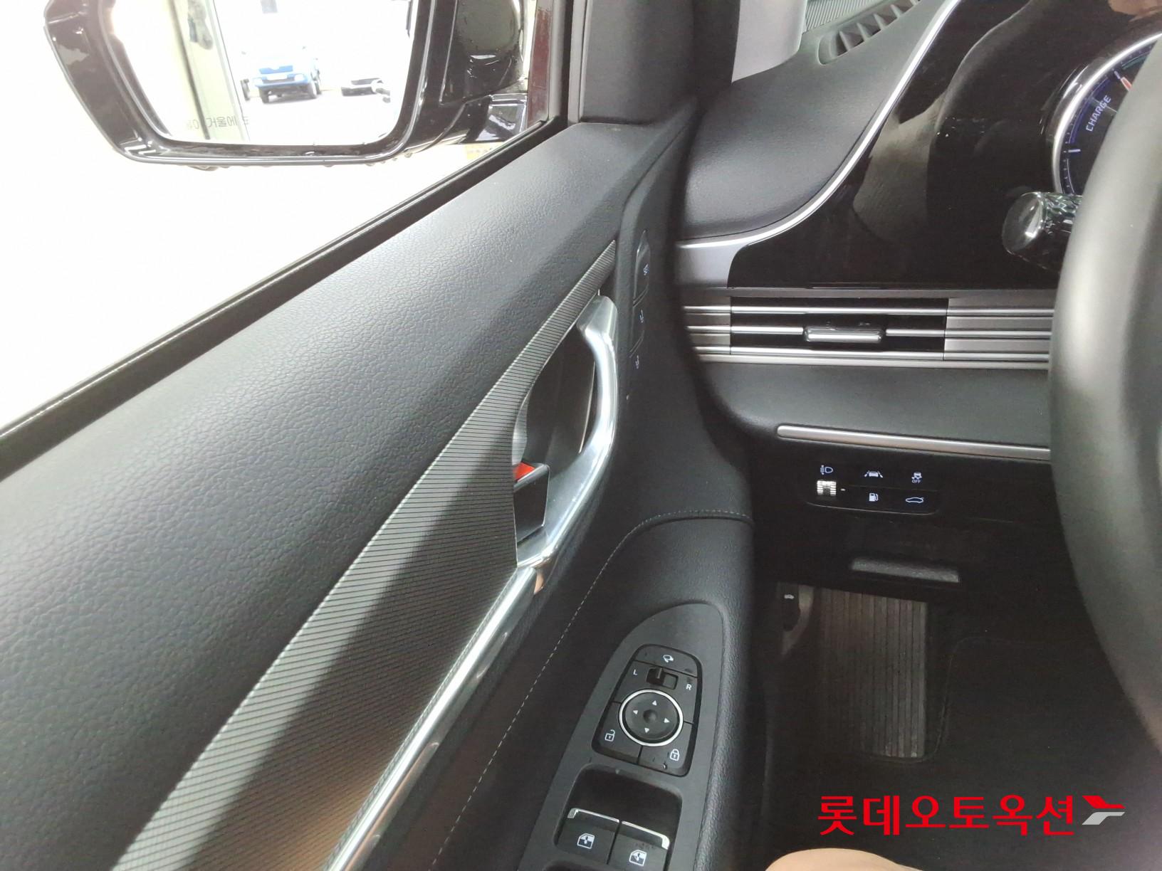 Hyundai Grandeur - 29