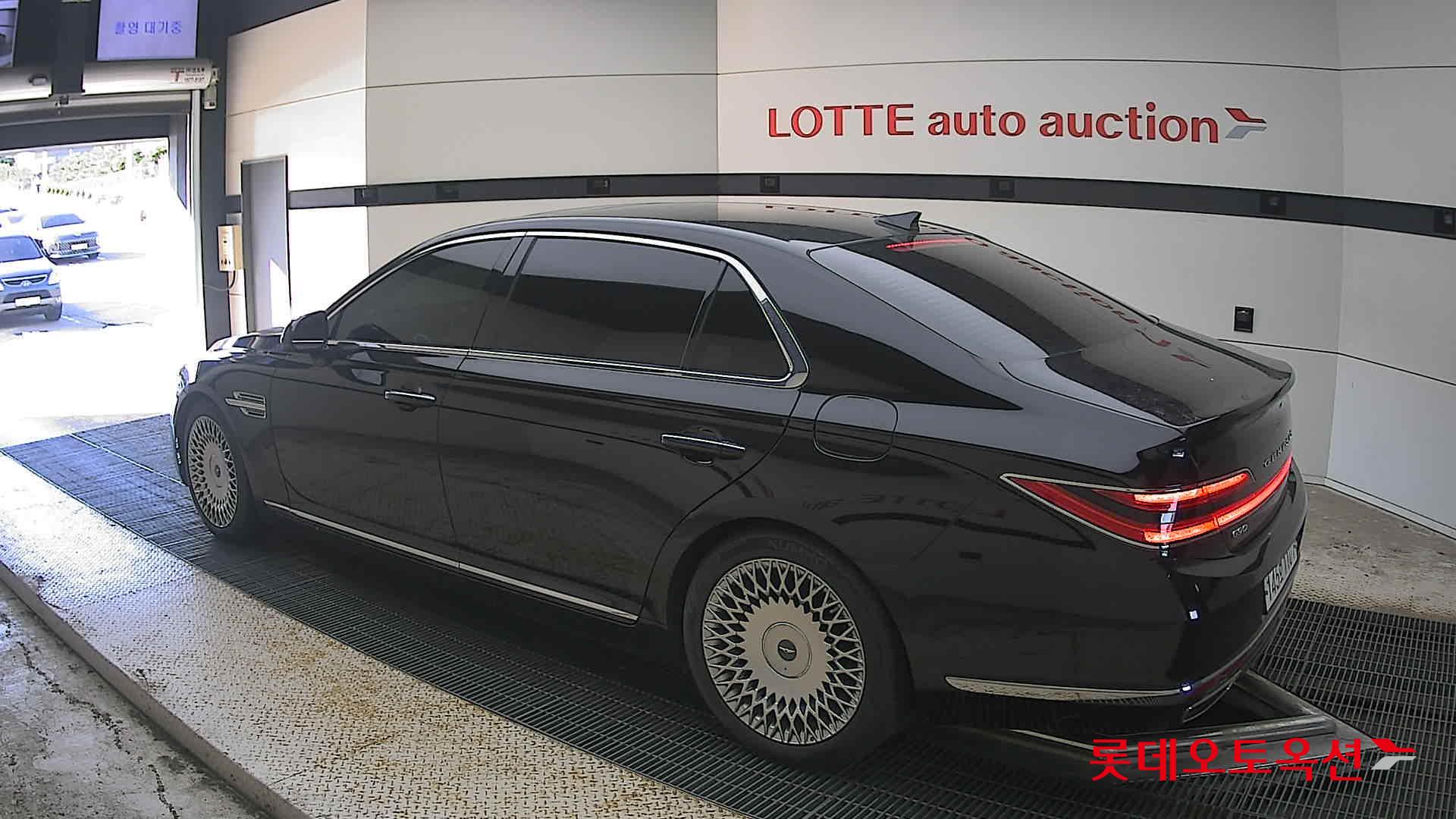 2020 - genesis g90