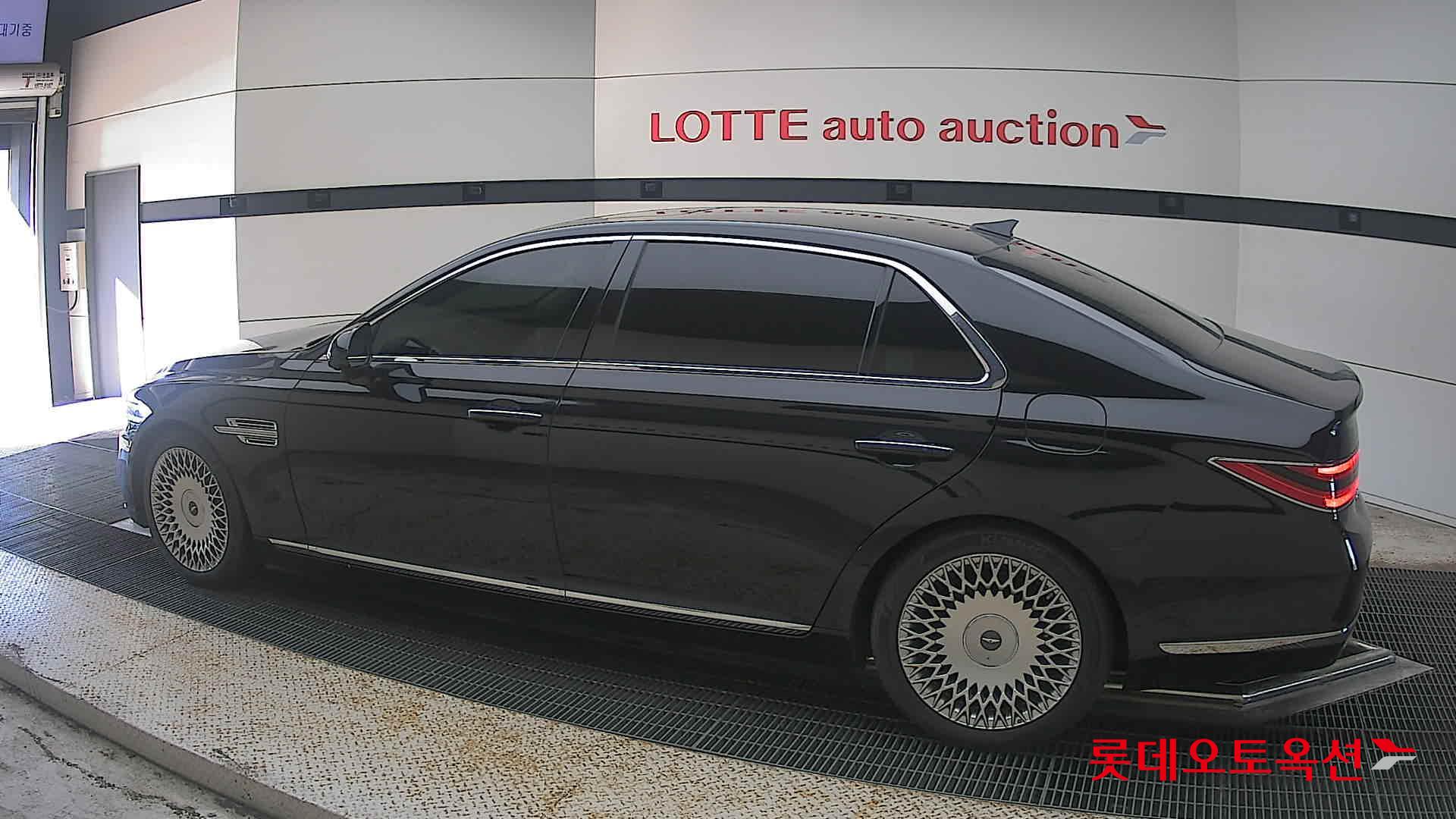 2020 - genesis g90