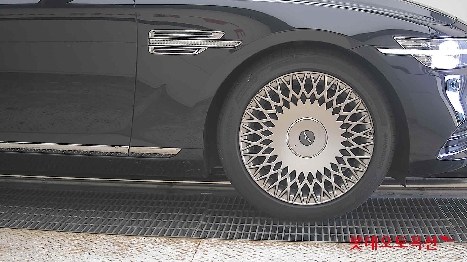 2020 - genesis g90