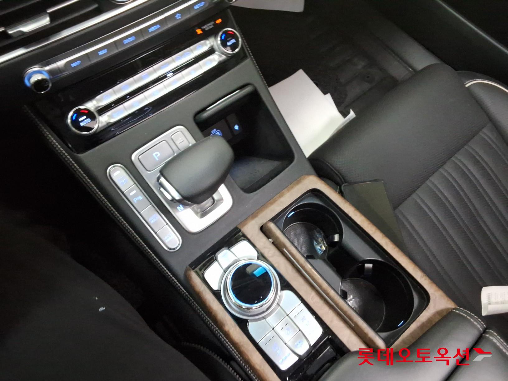 2020 - genesis g90