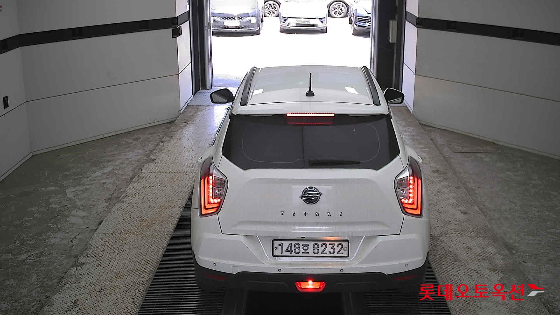 KG Mobility Tivoli - 17