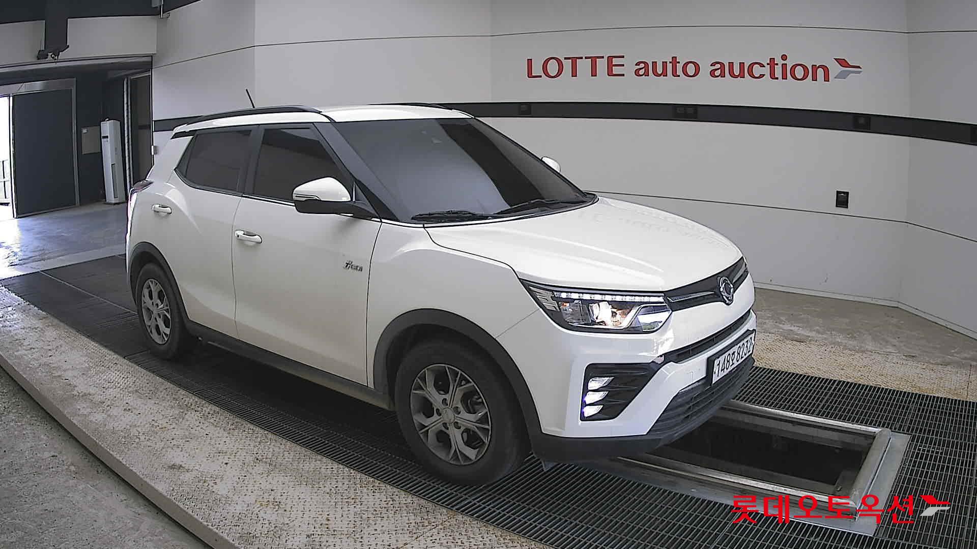 KG Mobility Tivoli - 23