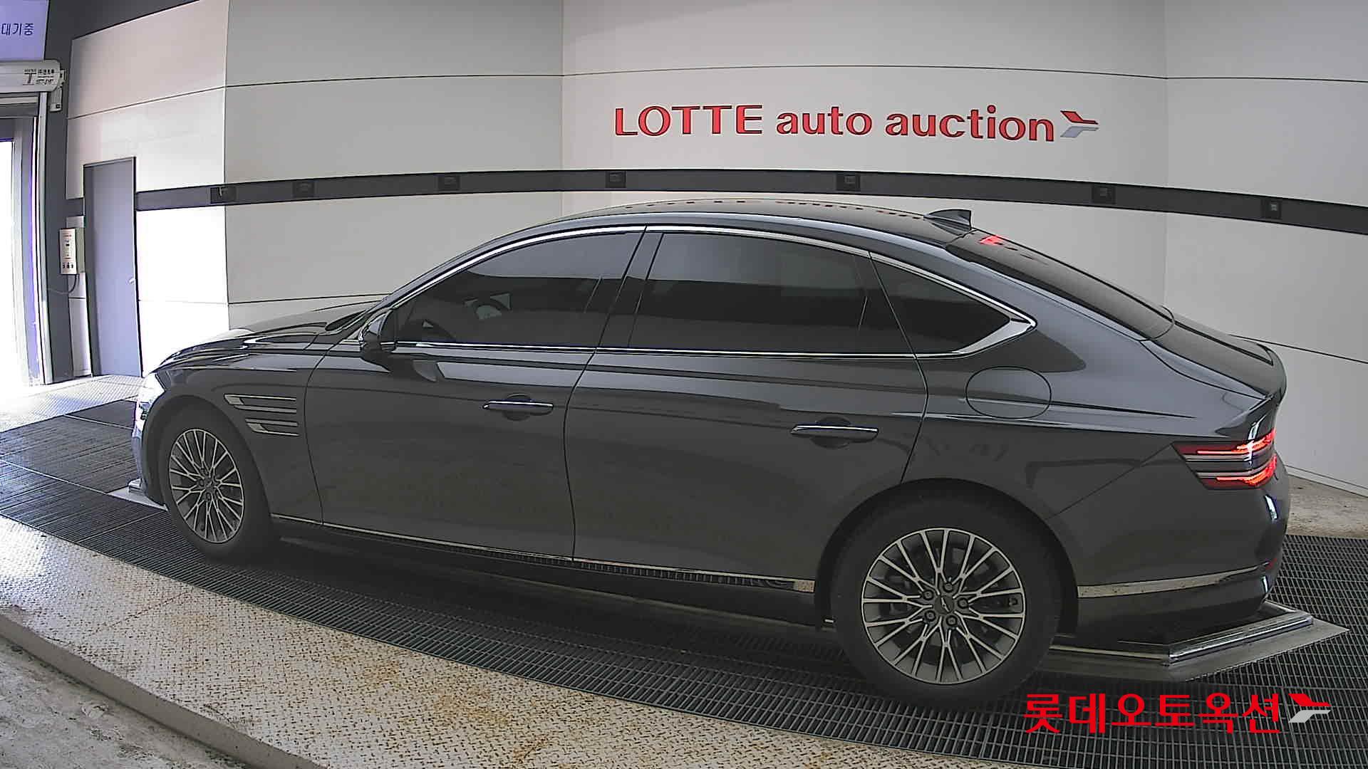 Genesis G80 - 14