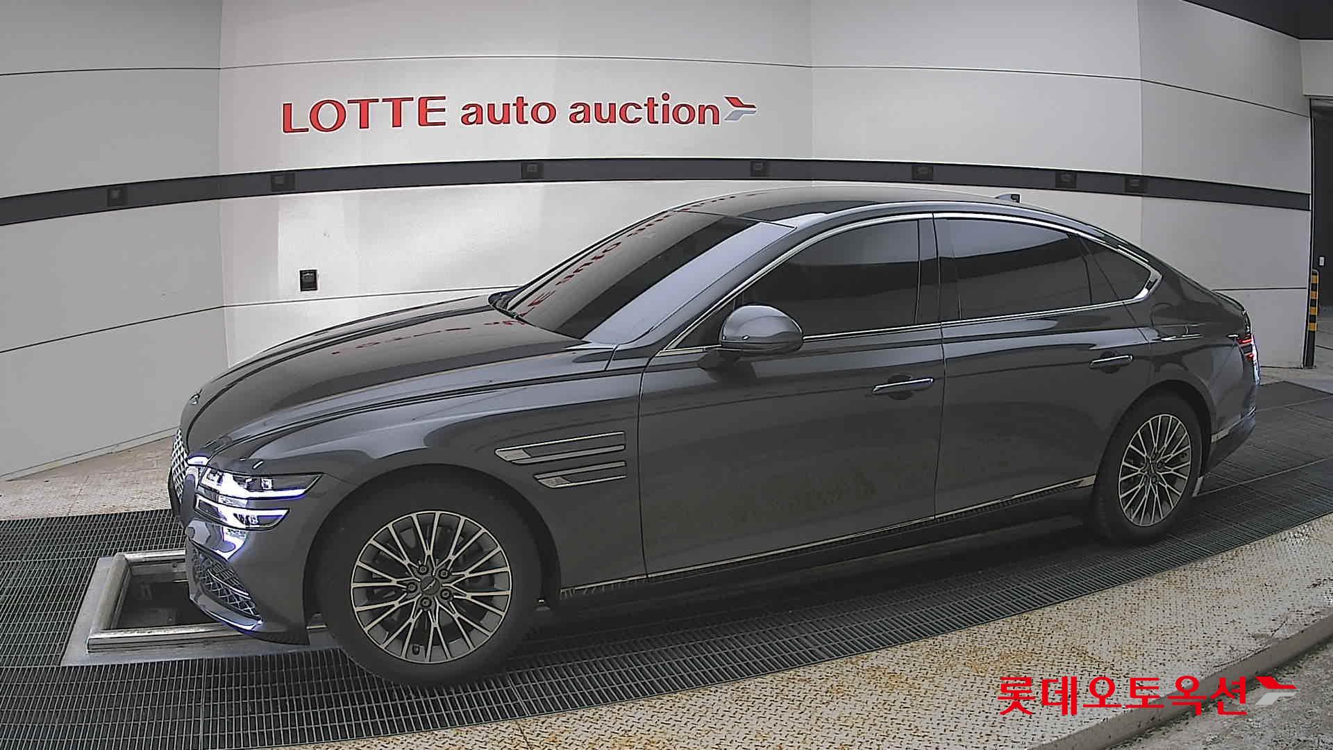 Genesis G80 - 12