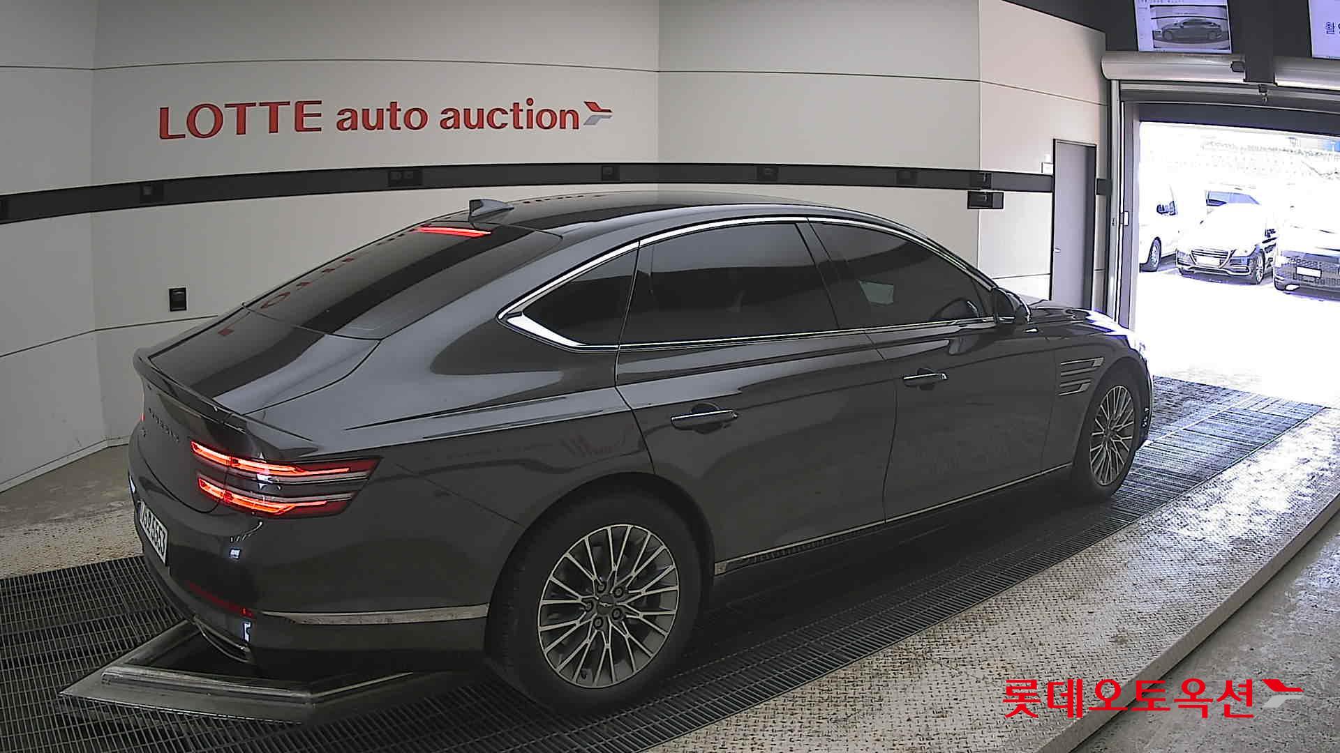Genesis G80 - 19