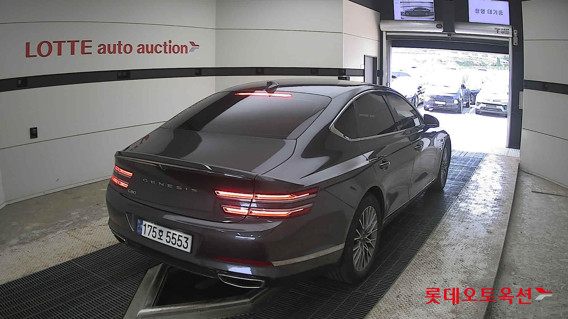 Genesis G80 - 18